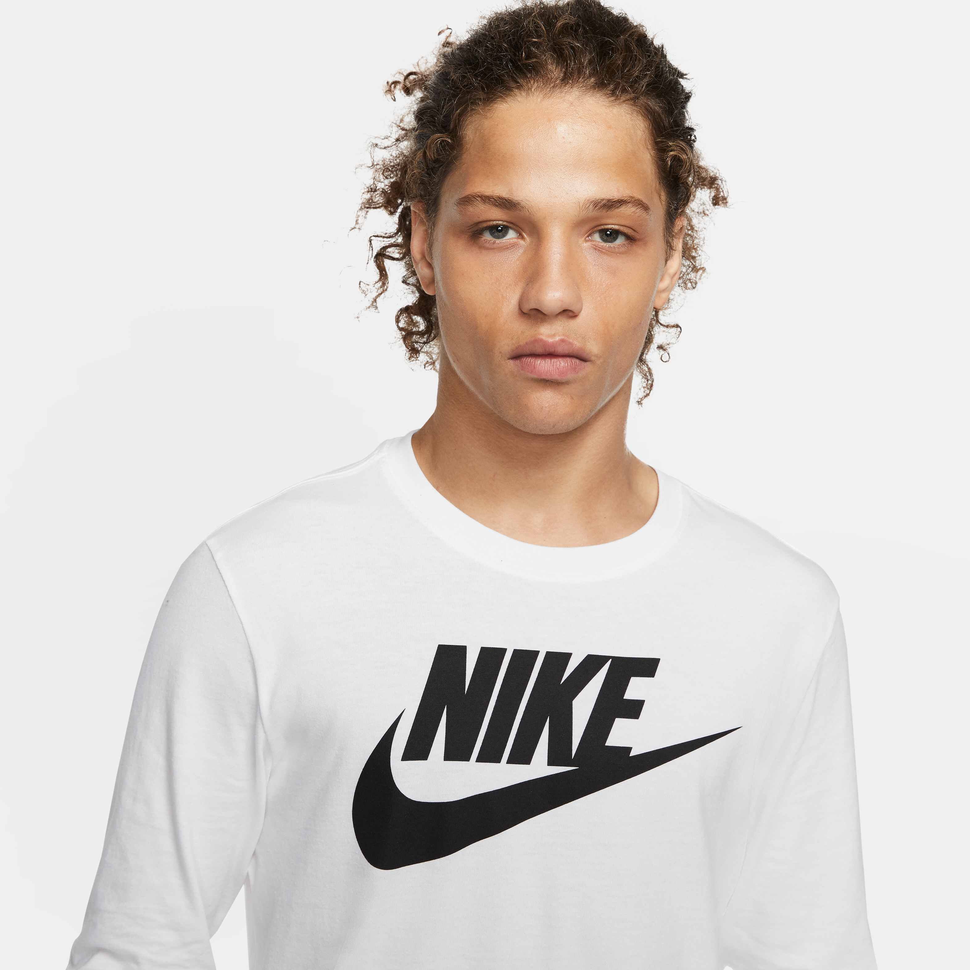 Nike Sportswear image number 2