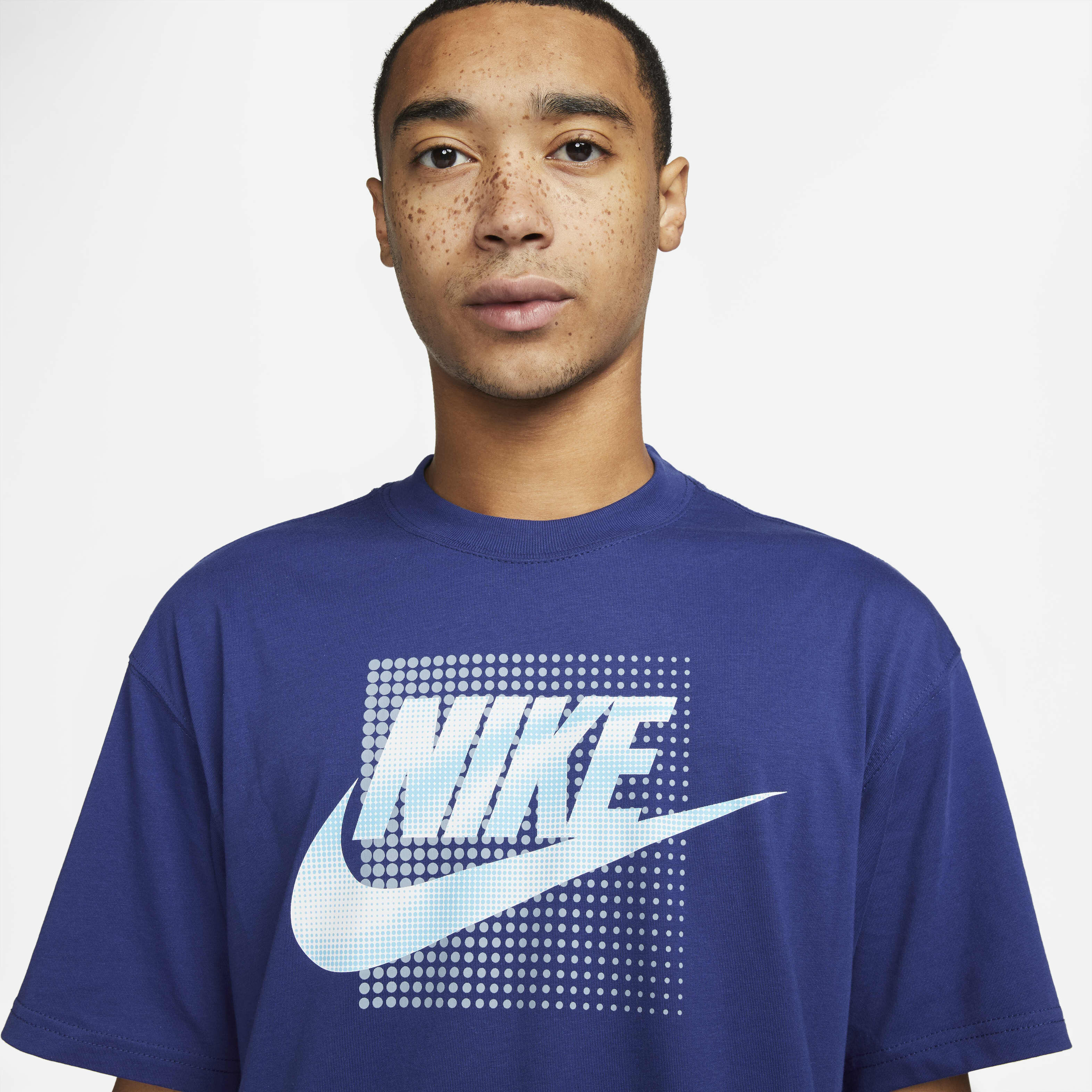 Nike Sportswear image number 2