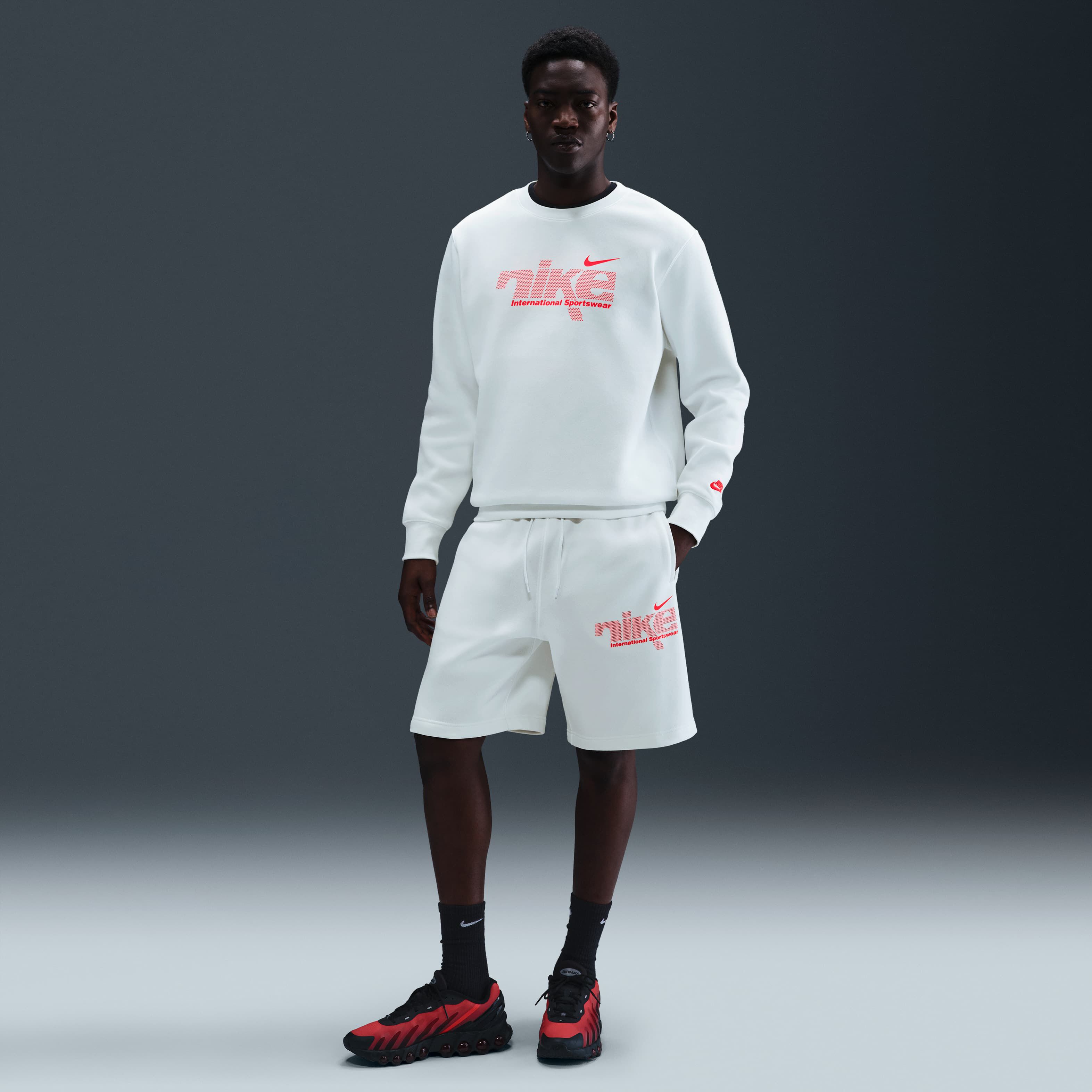 نايكي سبورتسوير كلوب image number 0