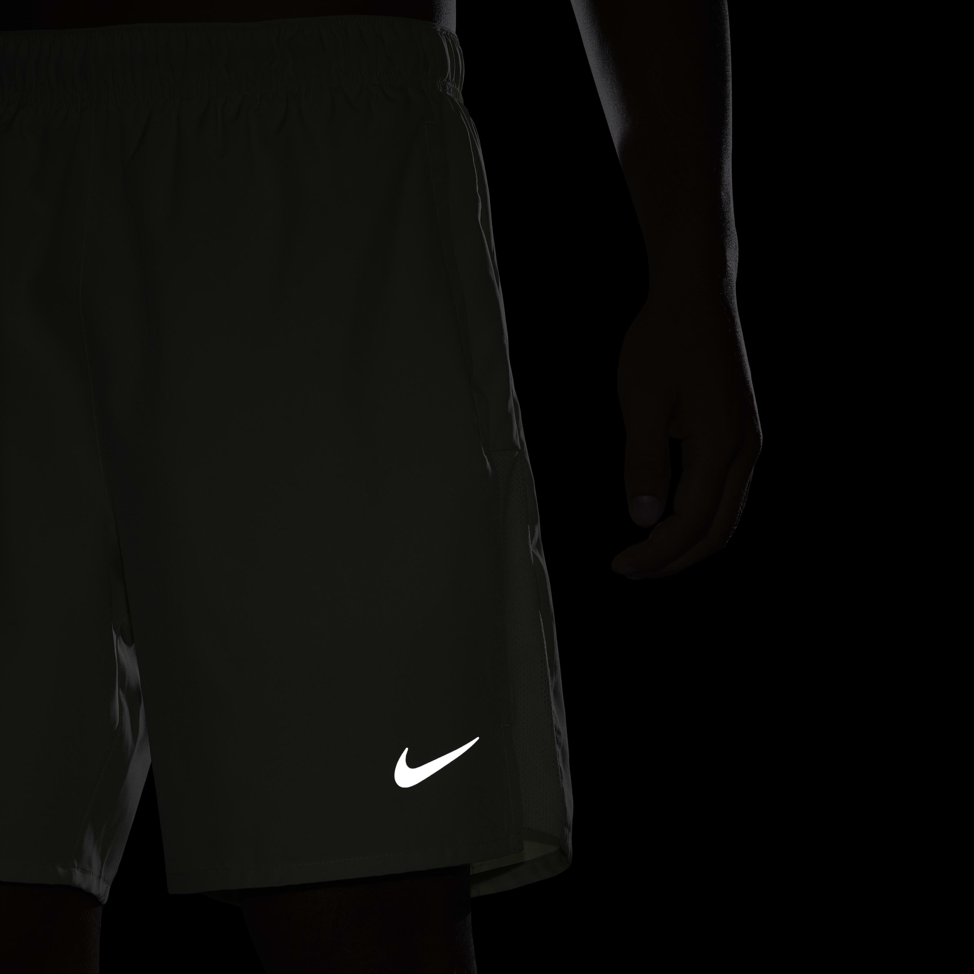 Nike Challenger image number 9