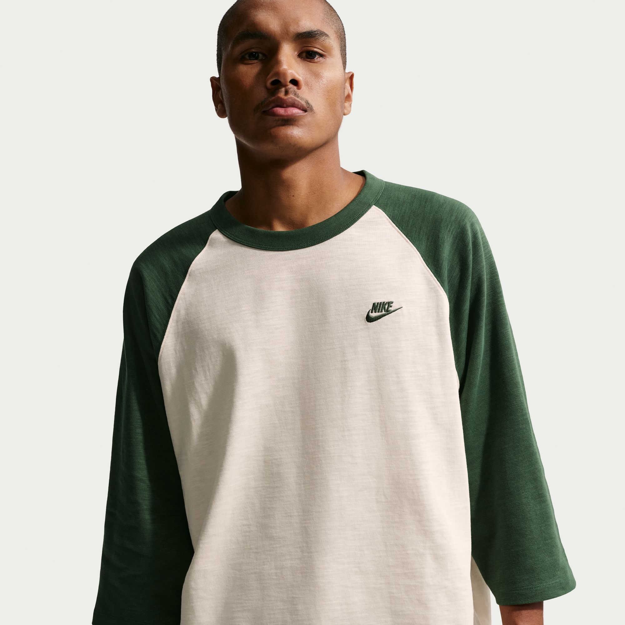 nike raglan