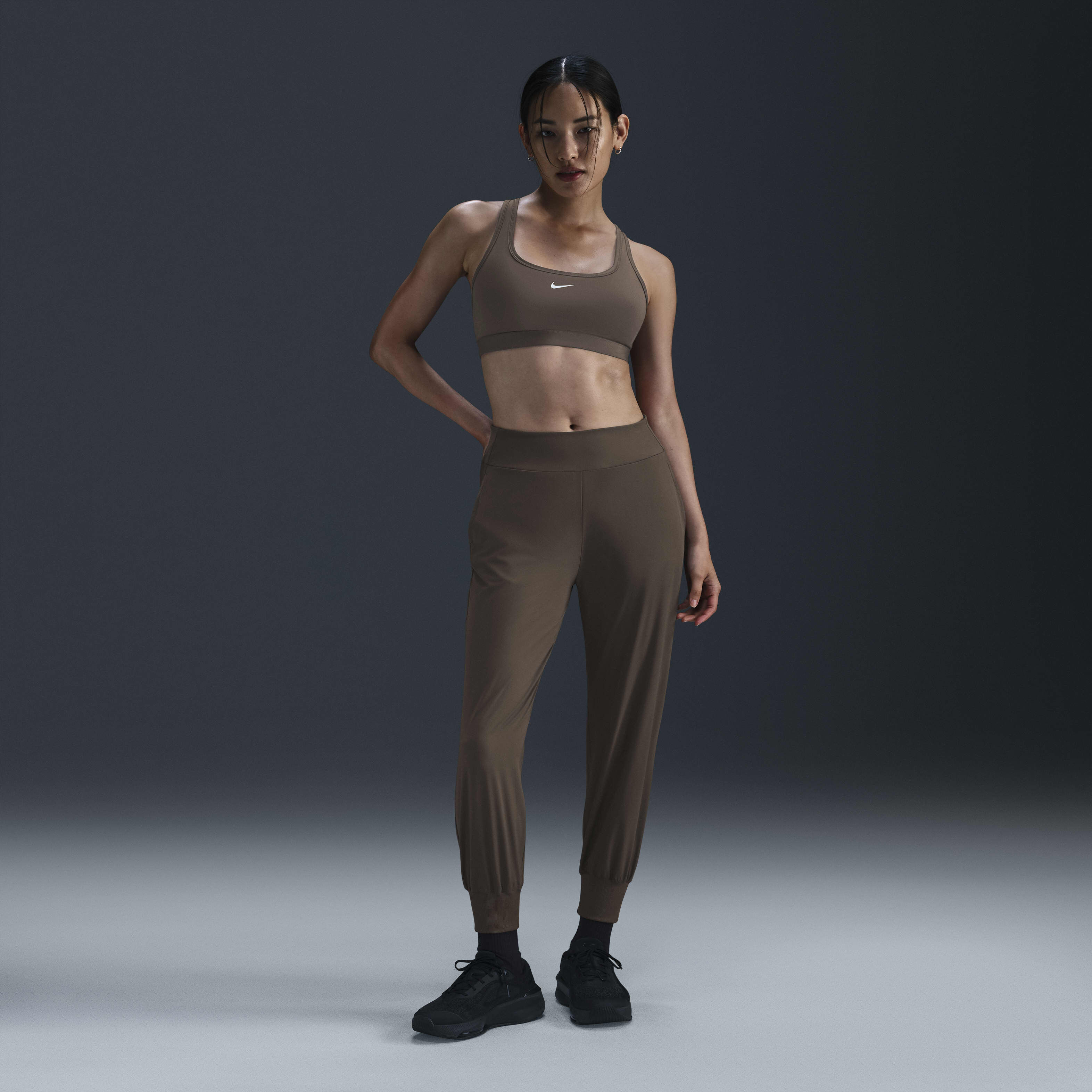 Nike bliss joggers new arrivals