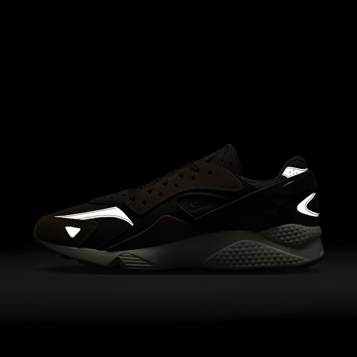 Nike Air Huarache Runner image number 11 Nike Air Huarache Runner image number 11