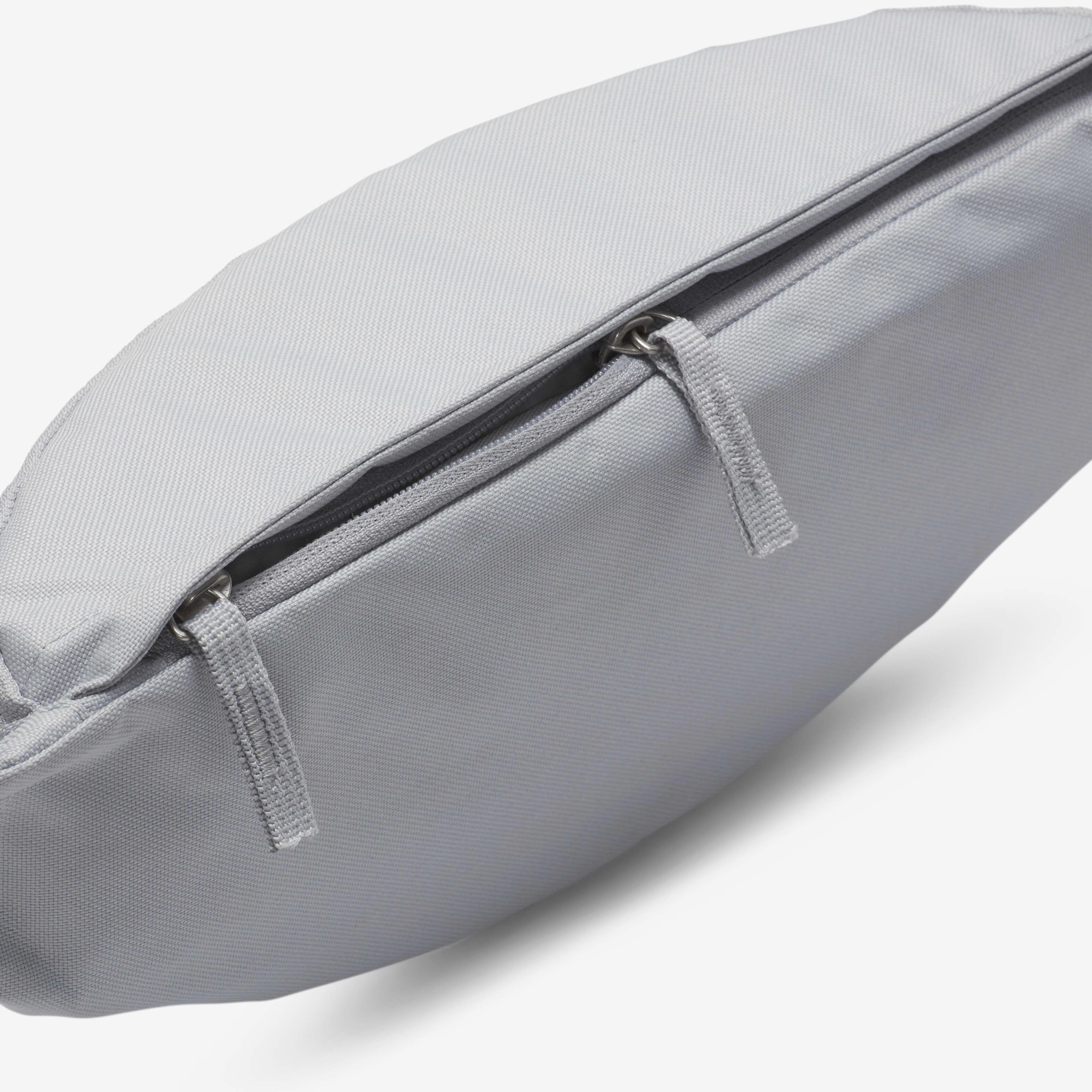 نايكي هيرتج image number 5