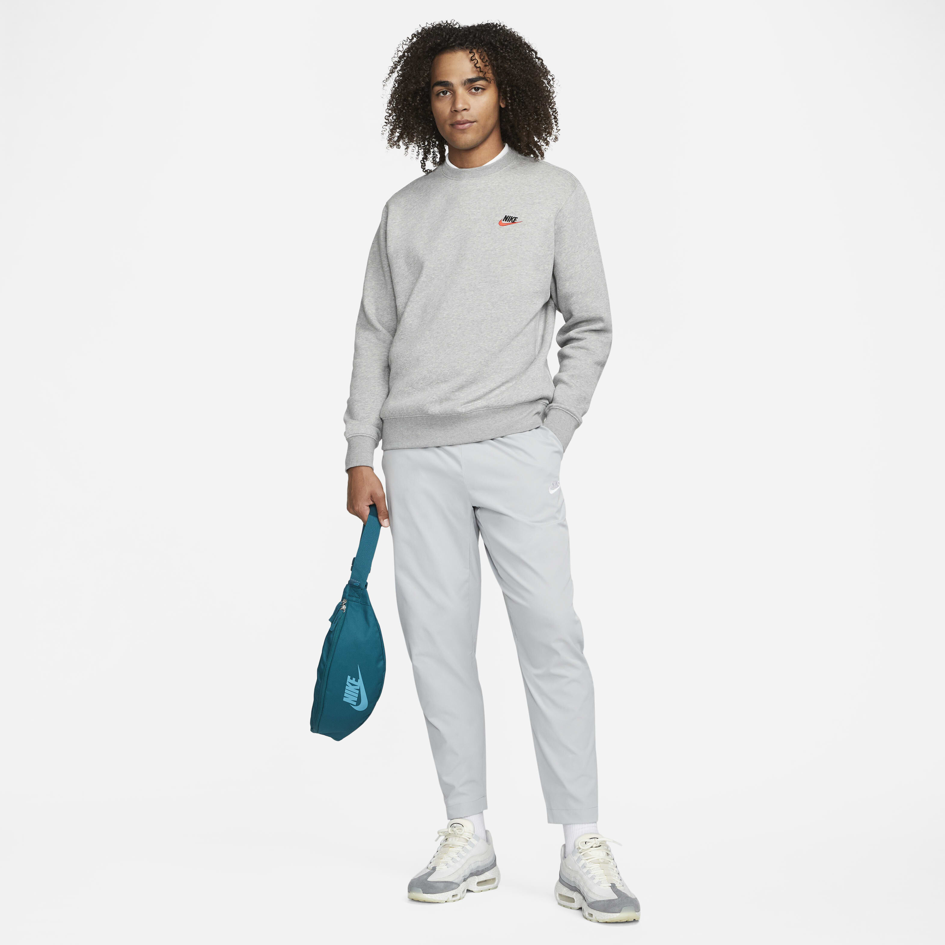 Nike Heritage image number 6