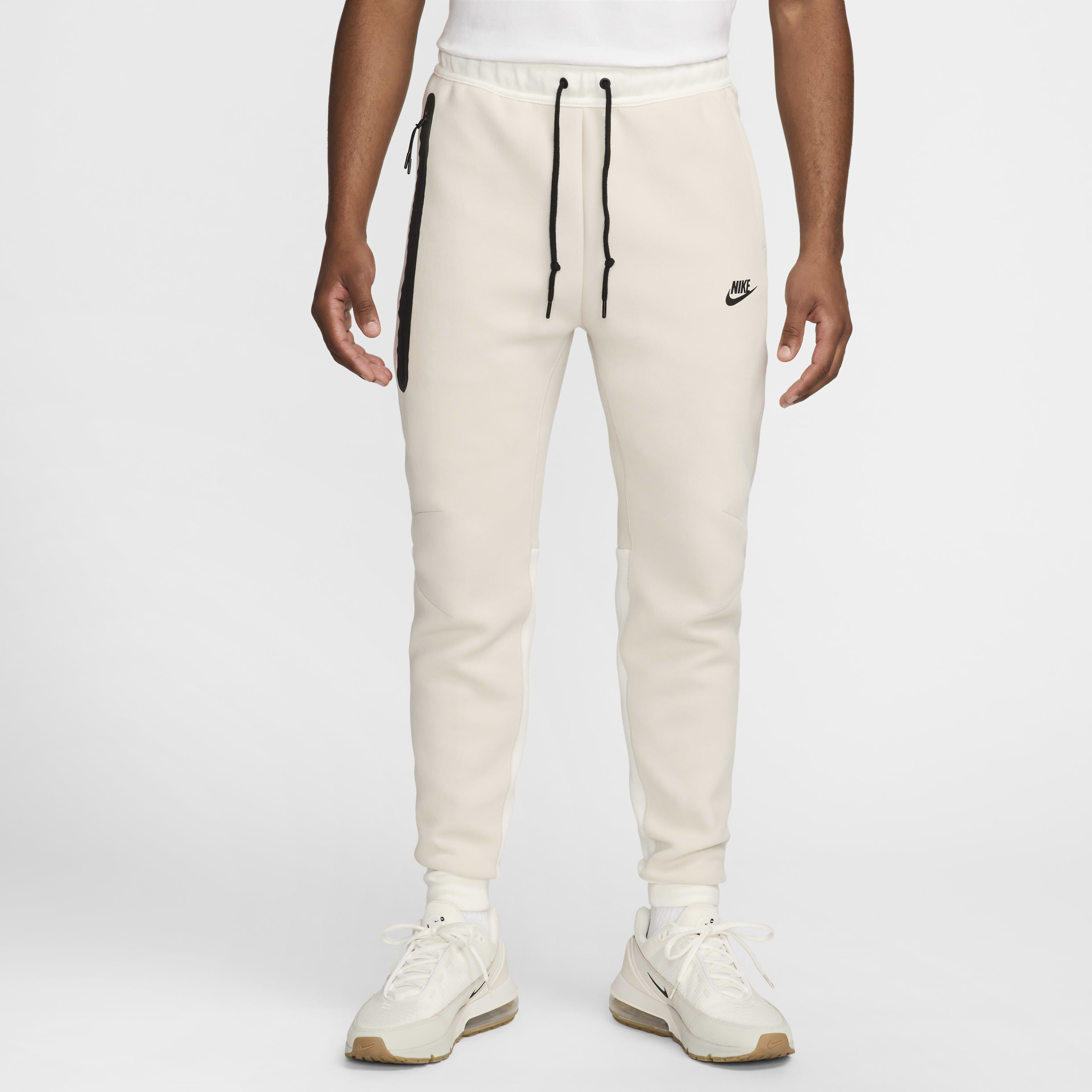 Buy Nike Sportswear Tech Fleece Men s Joggers Nike Qatar Official