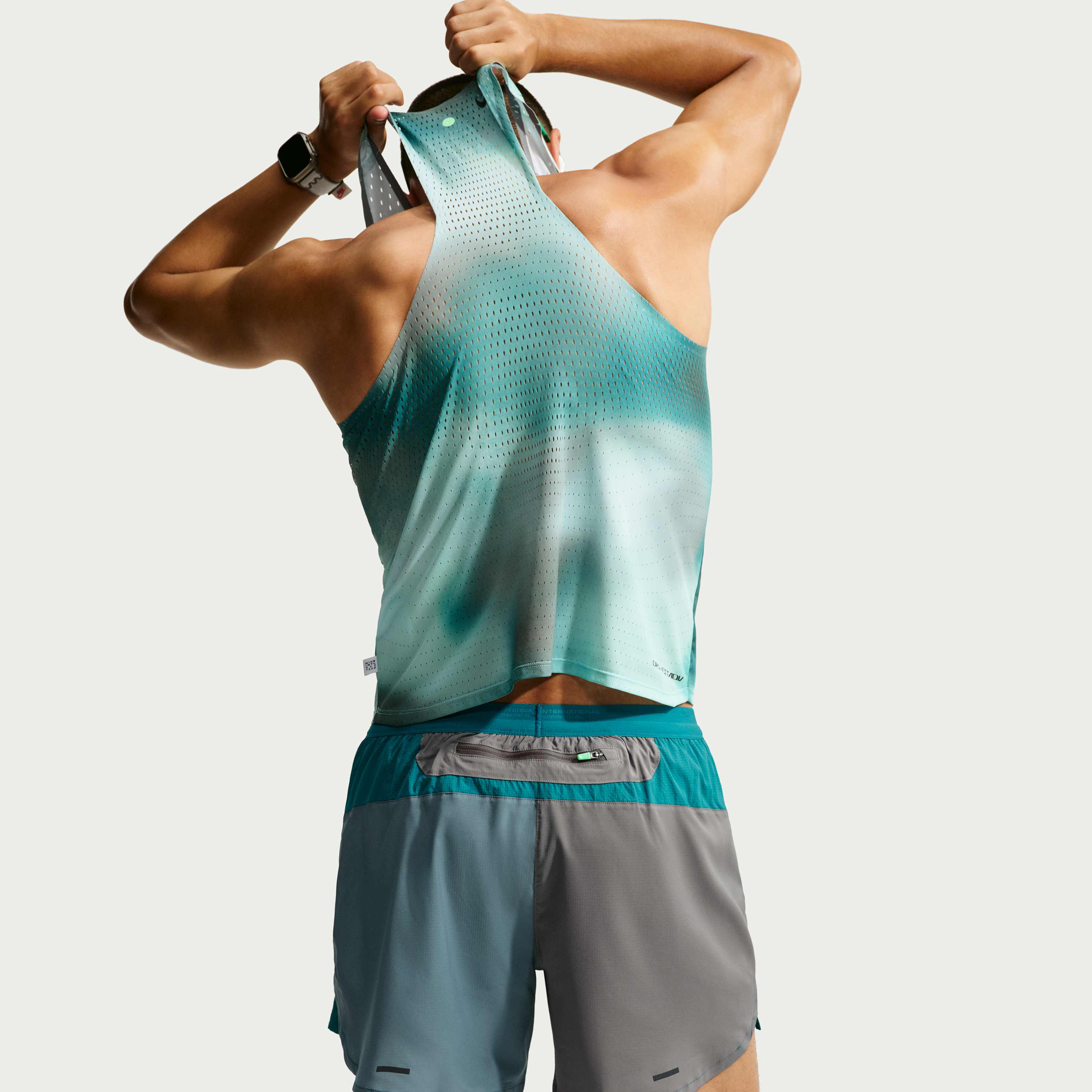 Nike Stride  image number 2