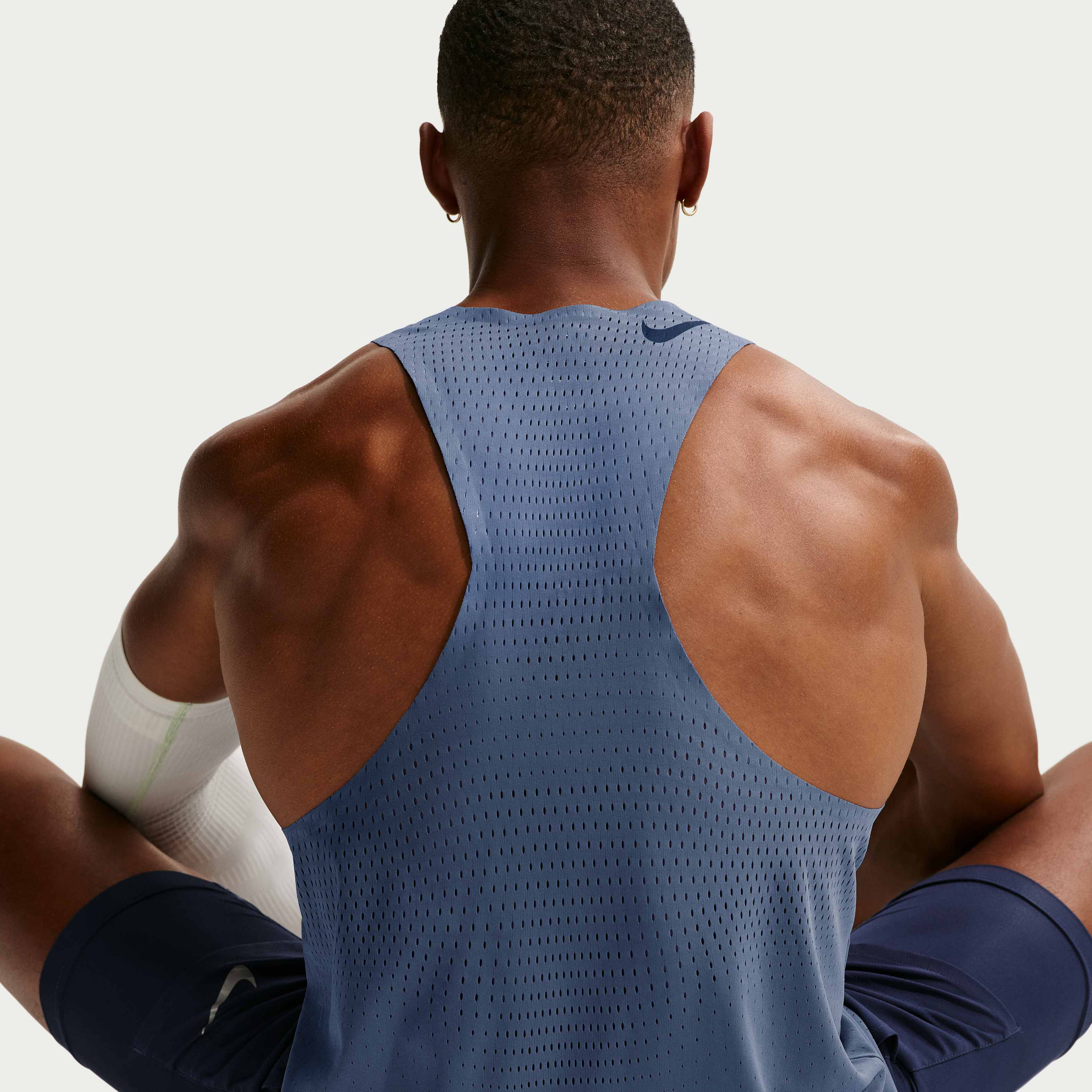 Nike AeroSwift image number 2