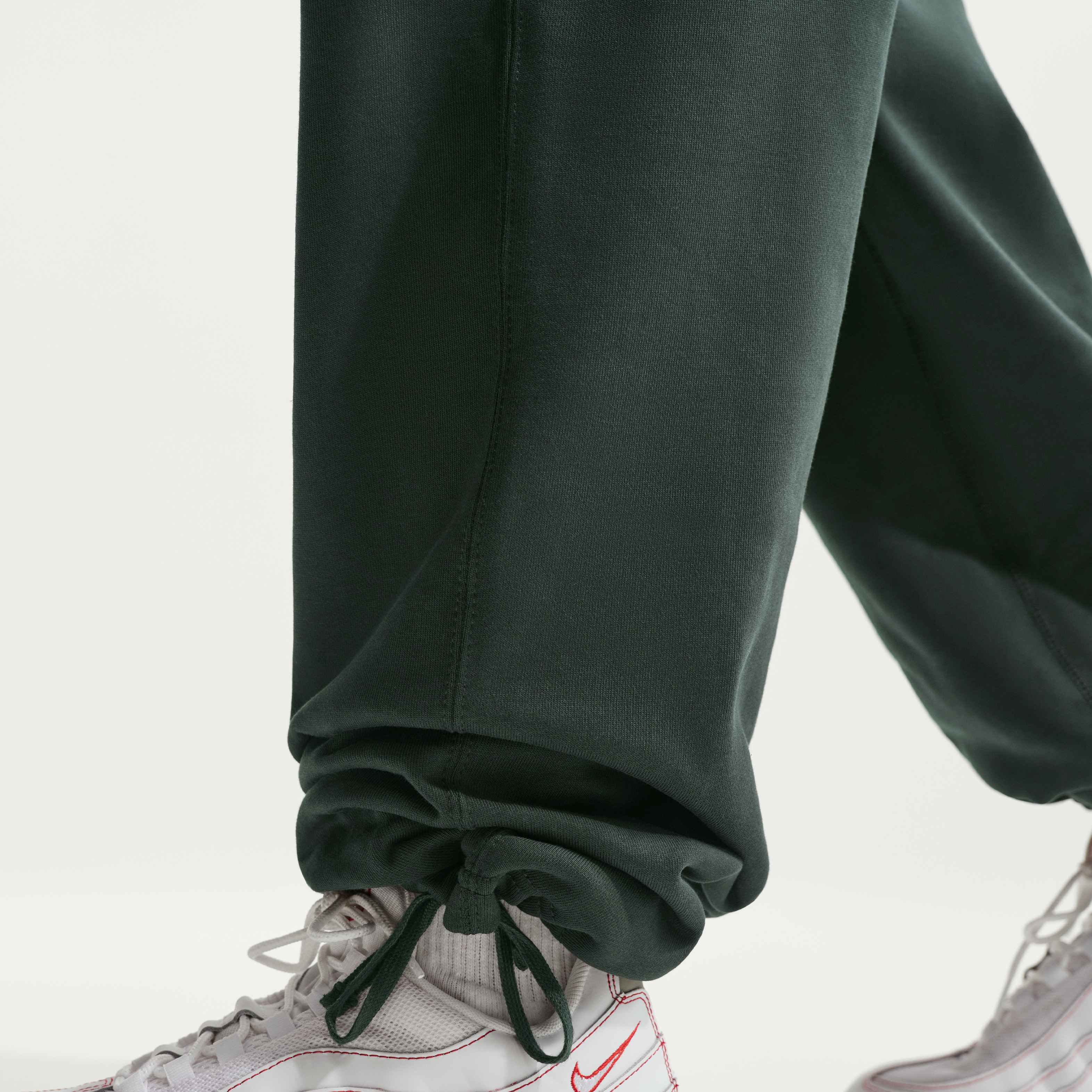 نايكي سولو سووش image number 5