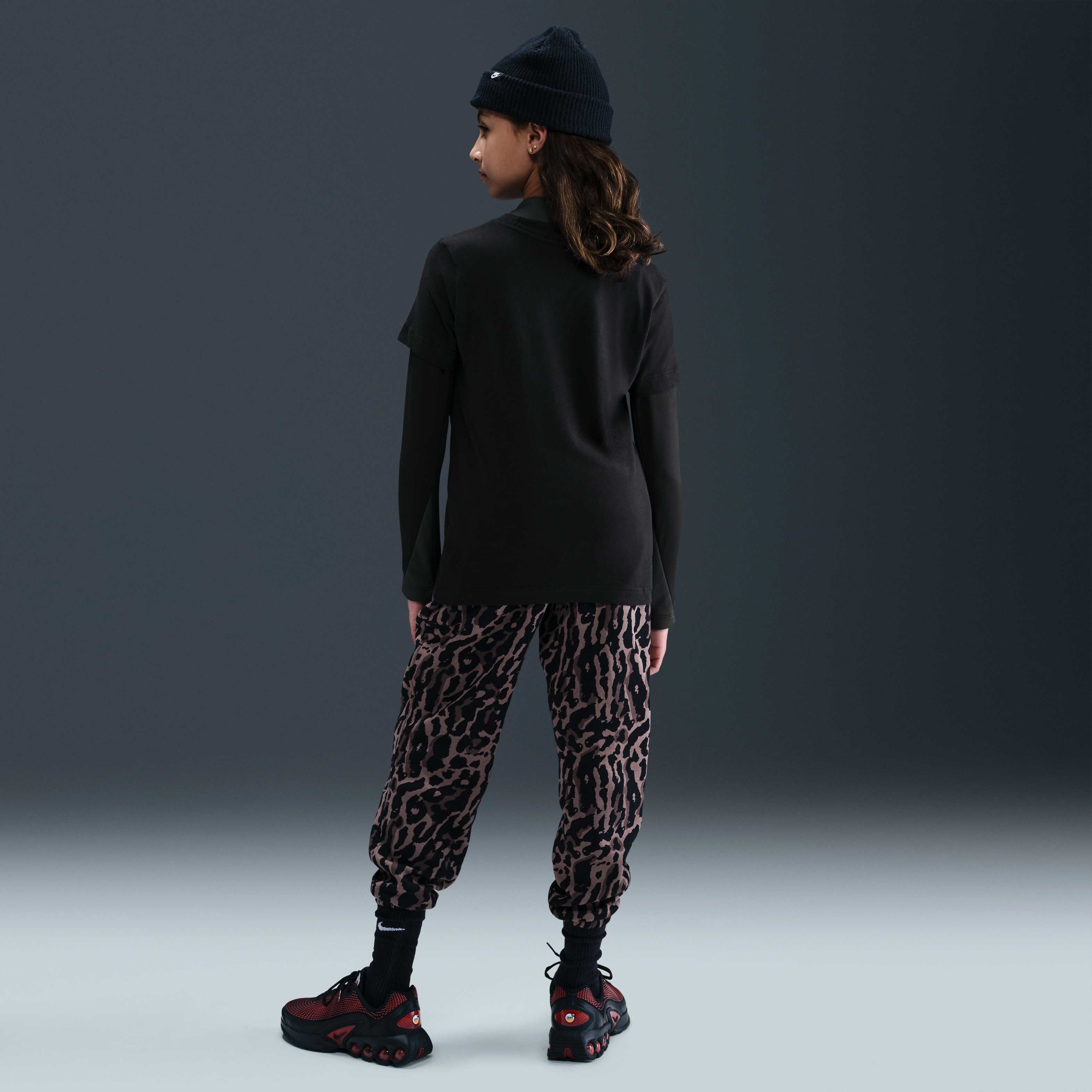 نايكي سبورتسوير image number 4