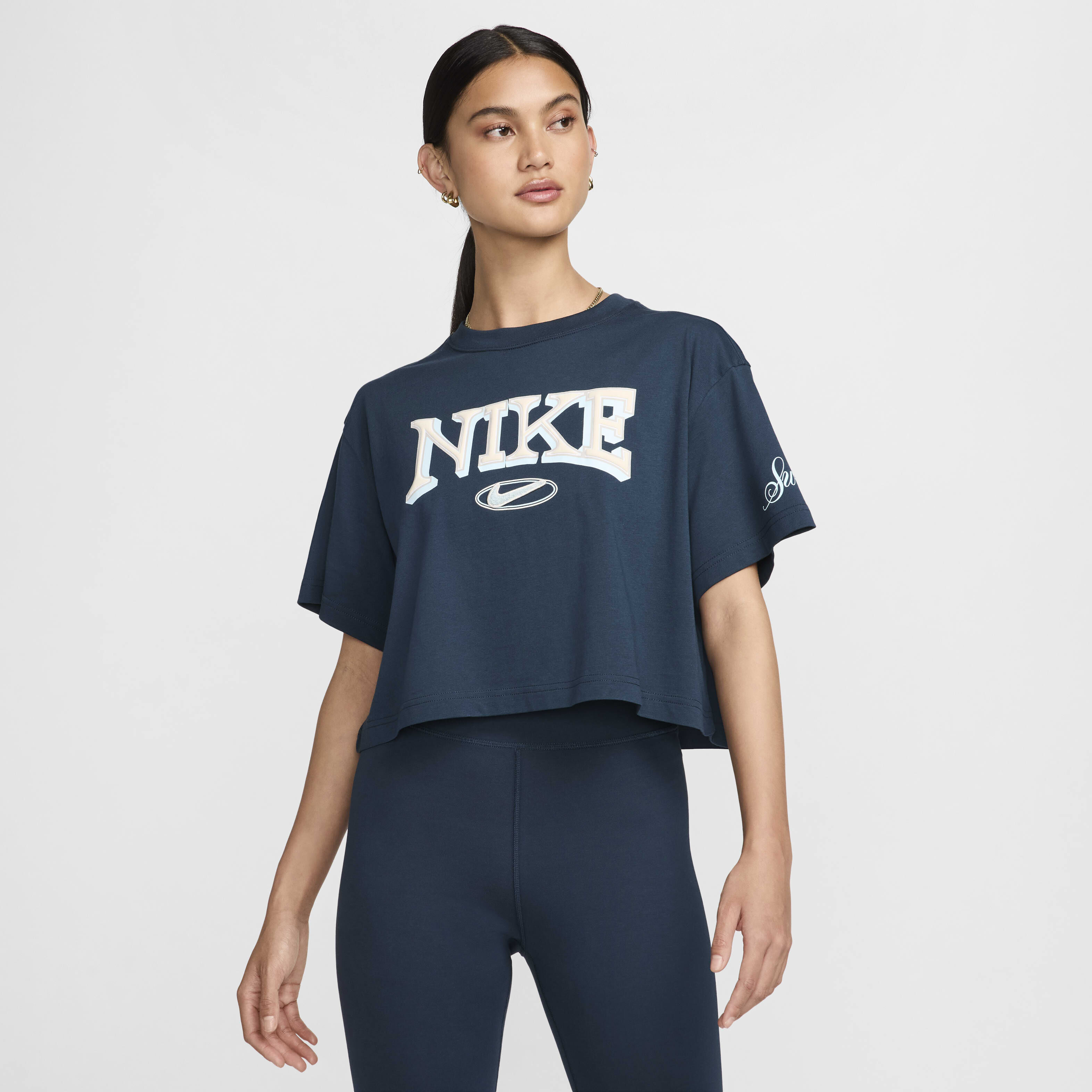 Navy blue nike shirt women's hotsell