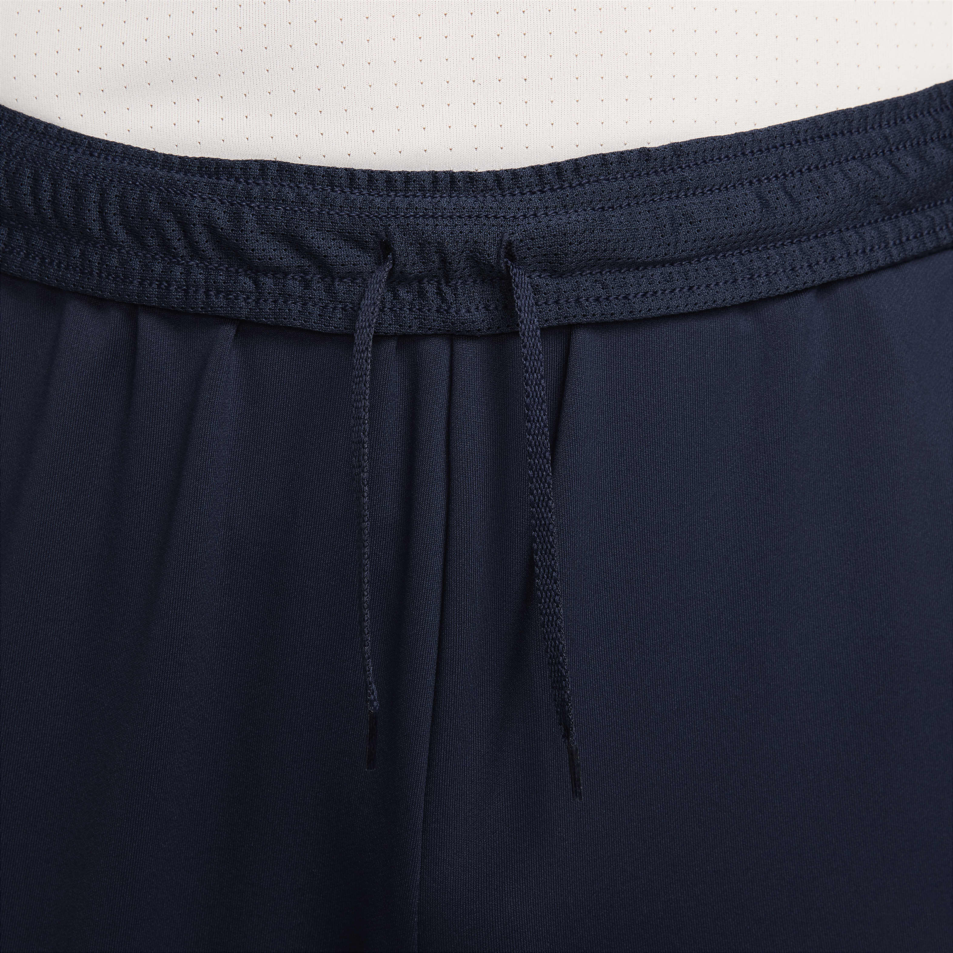 Nike Strike image number 2