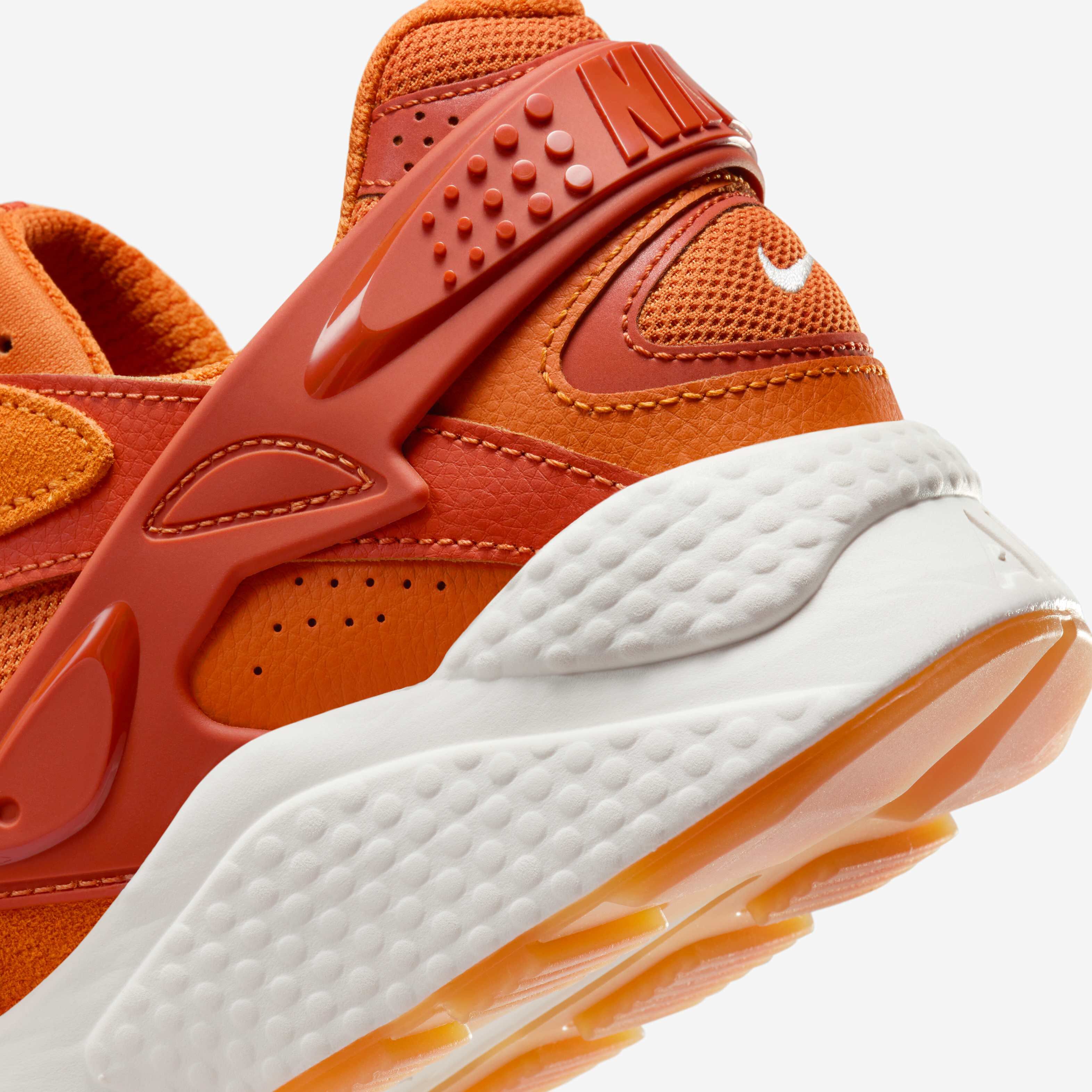 Nike Air Huarache Runner image number 7