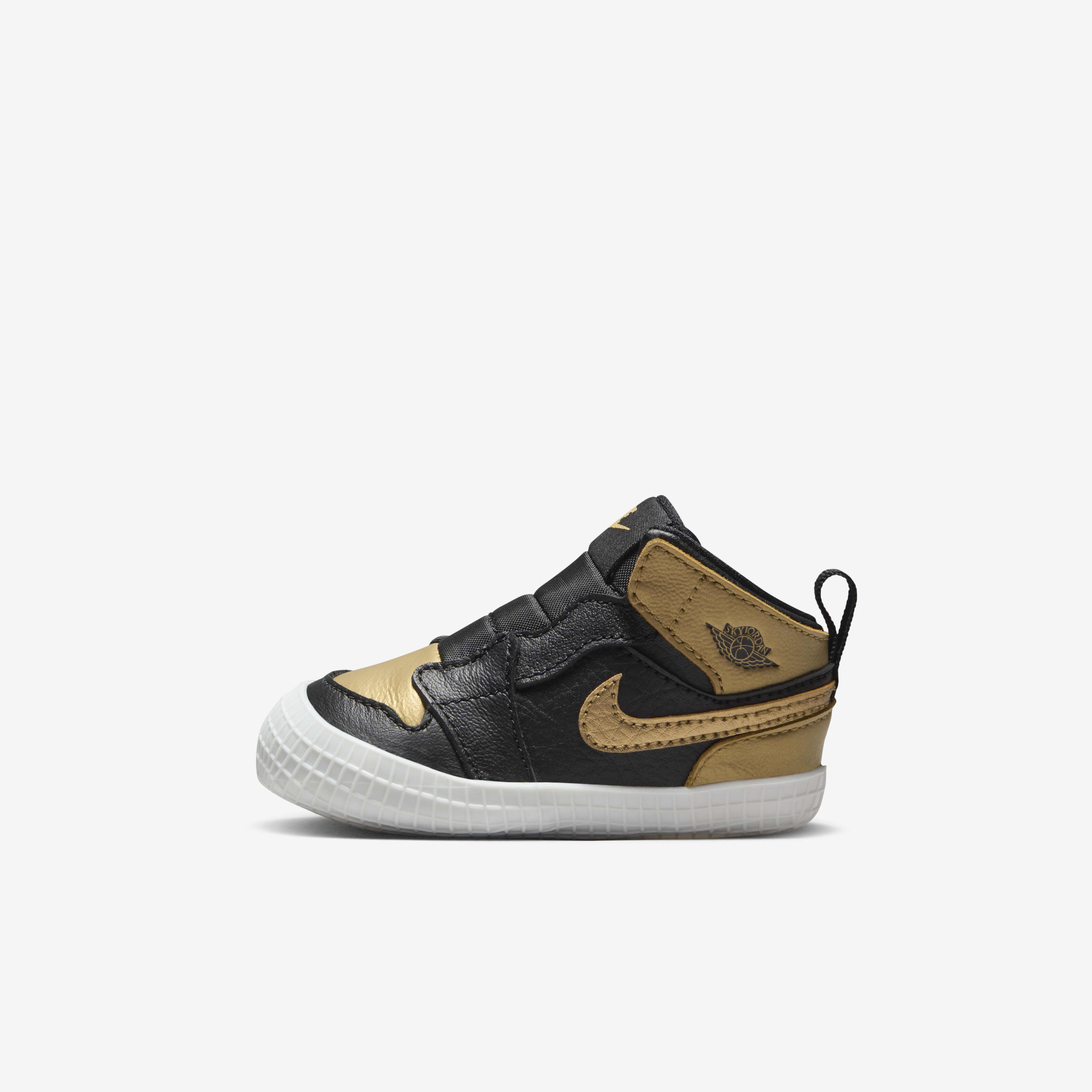 Nike bootie shoes top