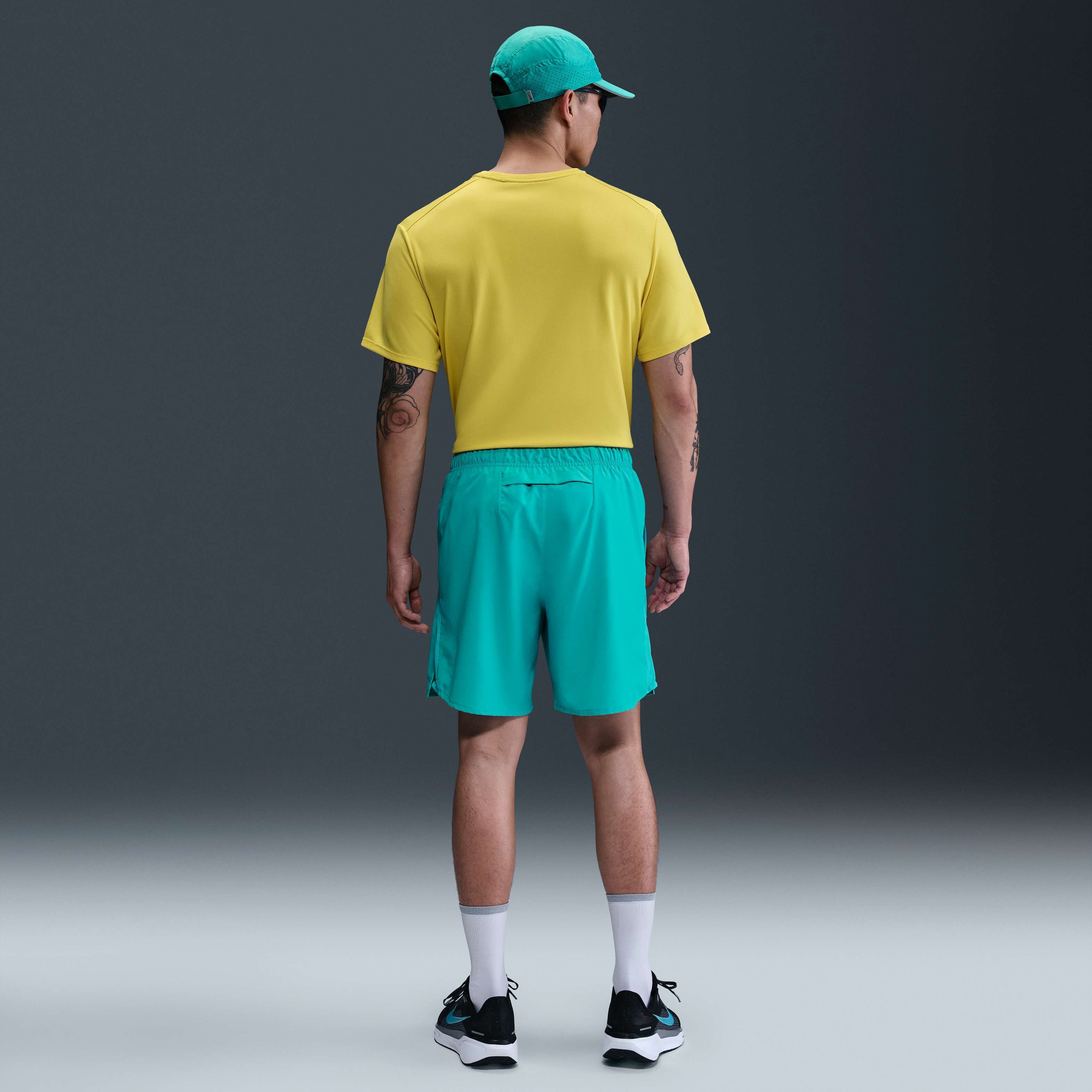 نايكي تشالنجر image number 3