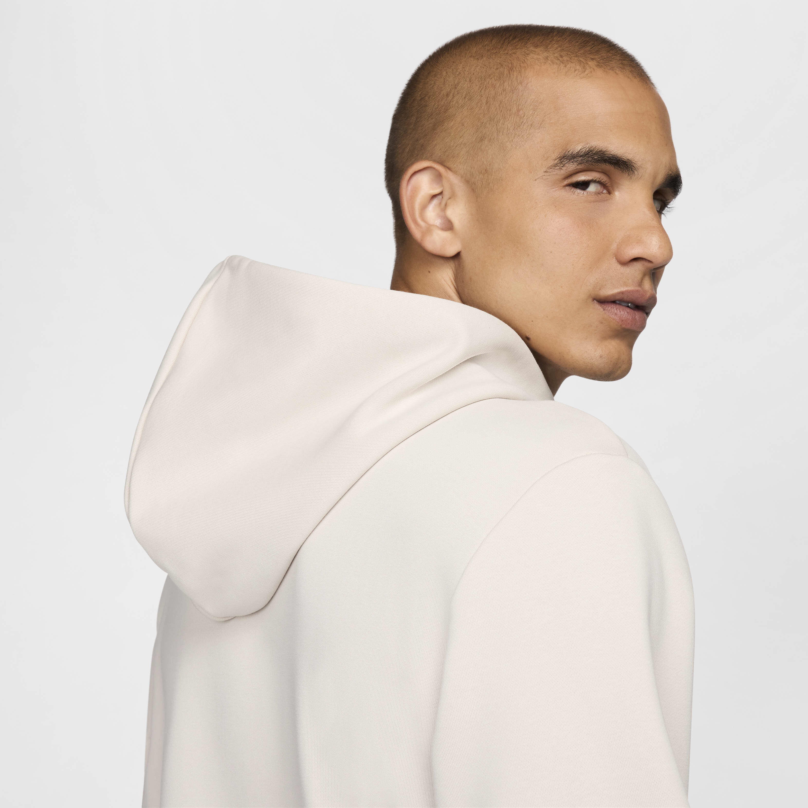 ليفربول ستاندرد ايشيو image number 9