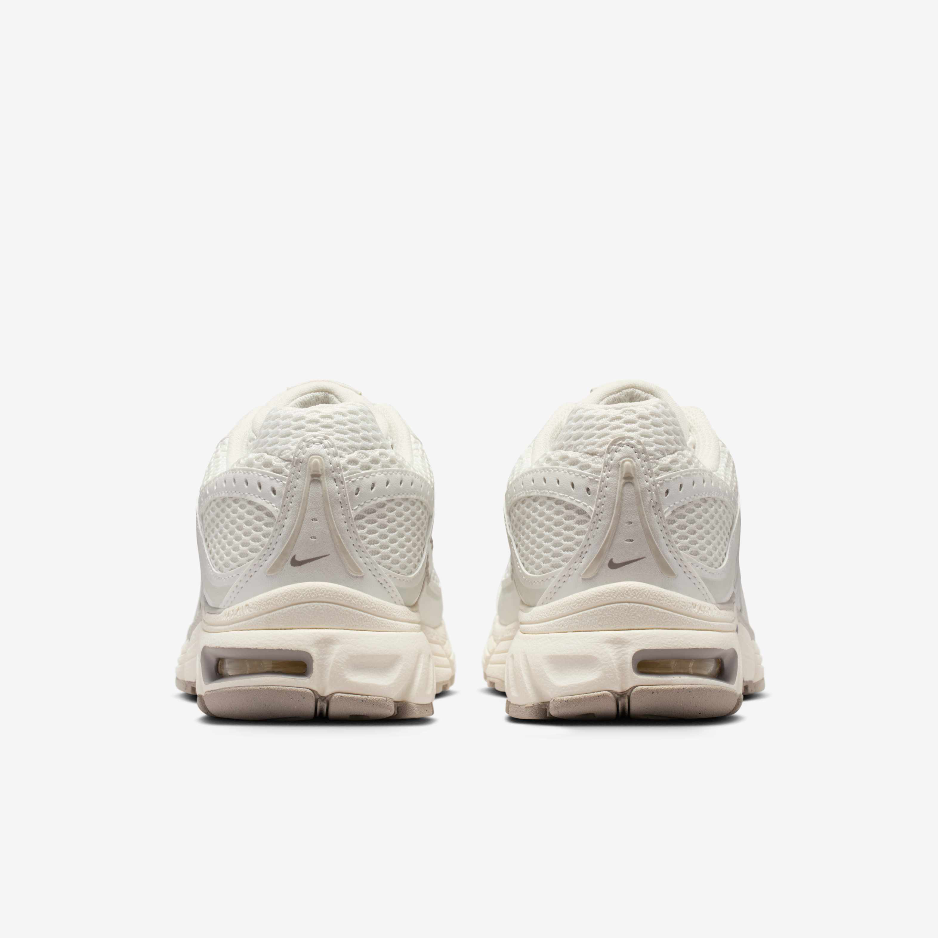 Nike Air Max Moto 2K image number 5