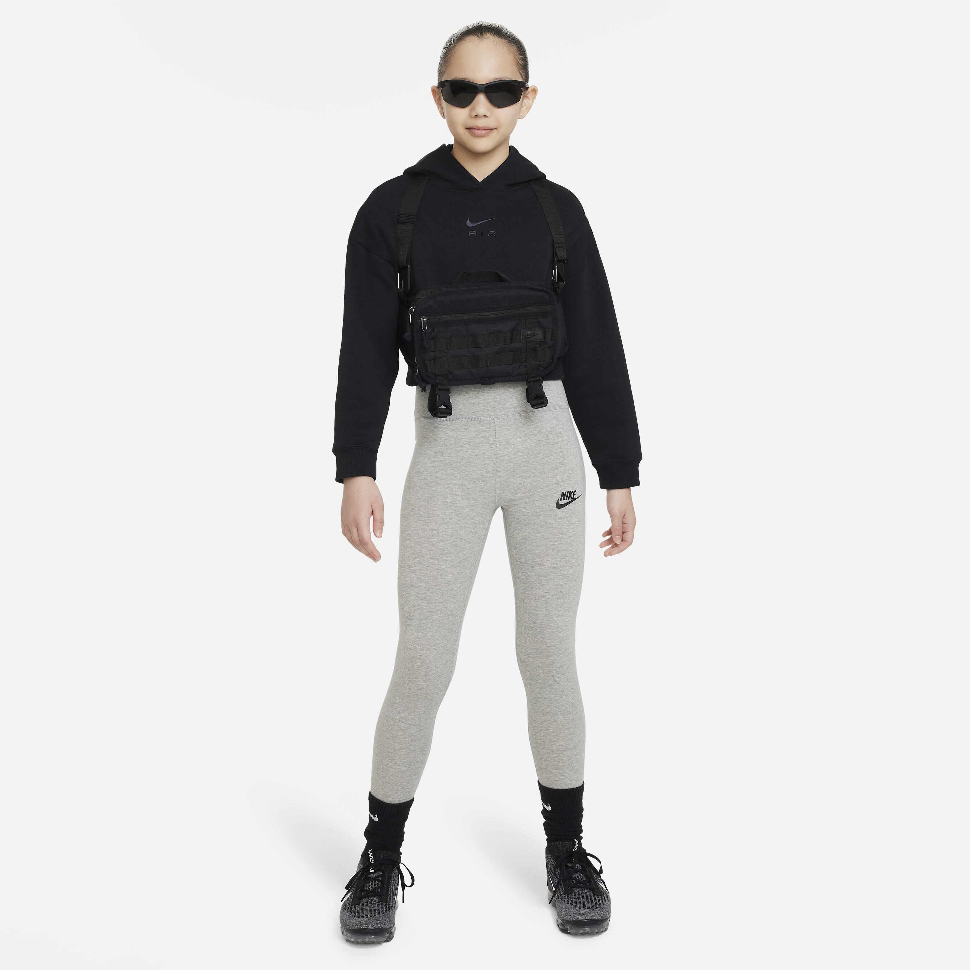 Nike Sportswear Favourites image number 4