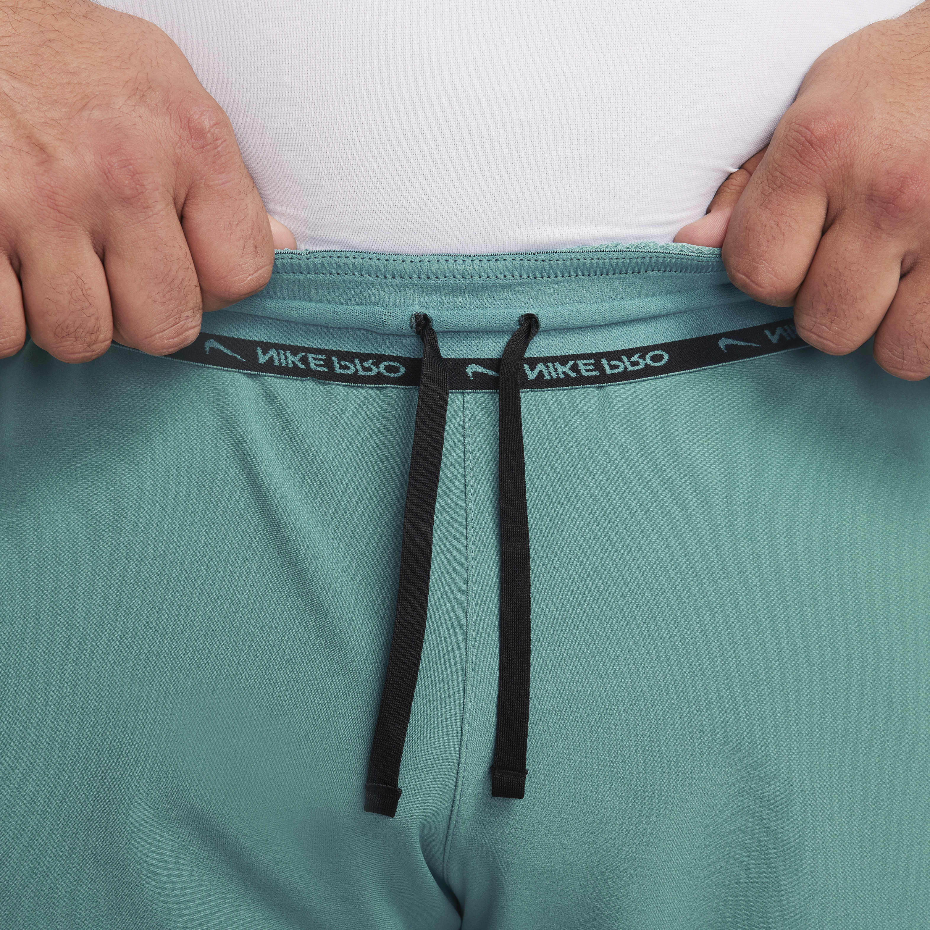 نايكي برو دراي-فت فليكس ريب image number 10