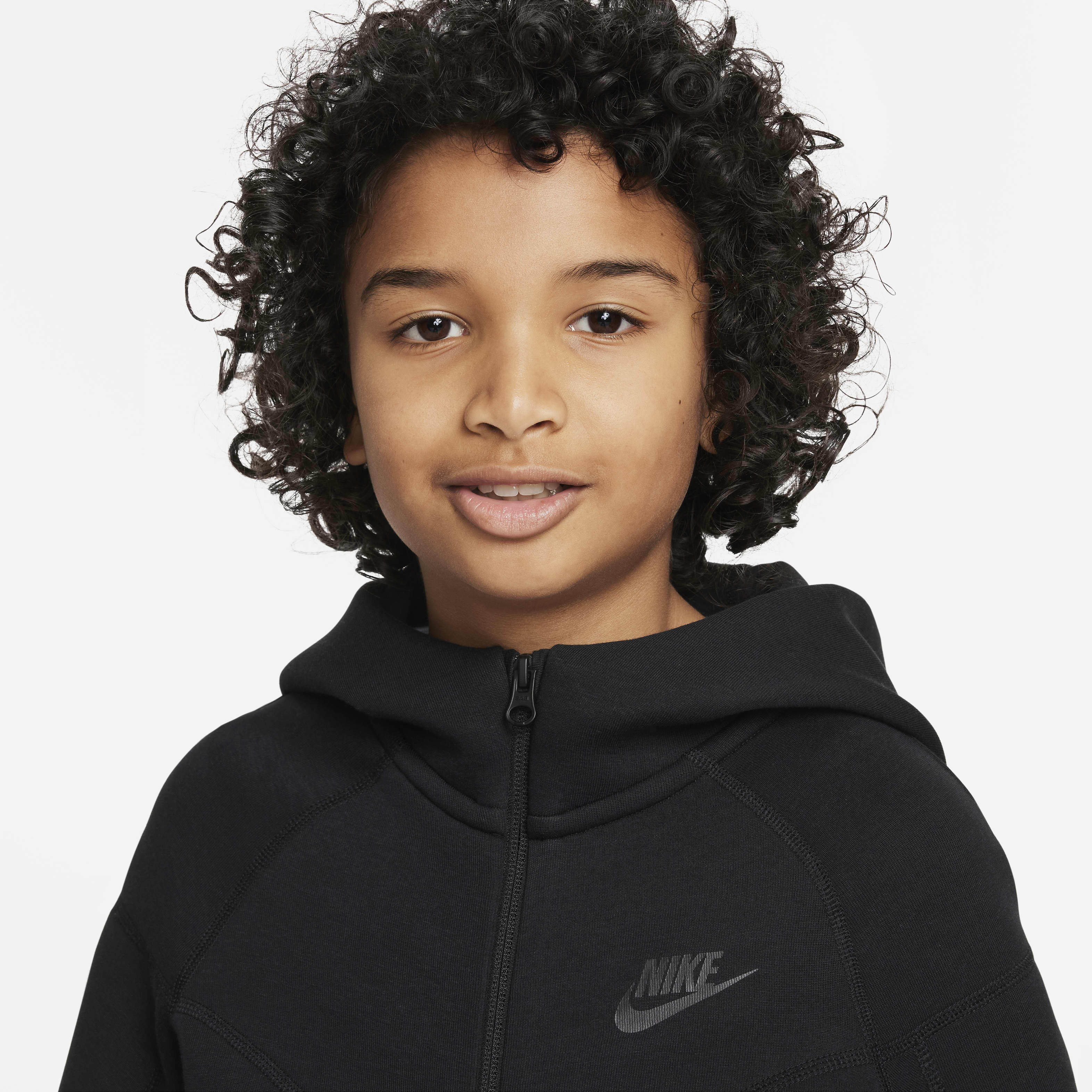 Black nike sweatshirt boys online