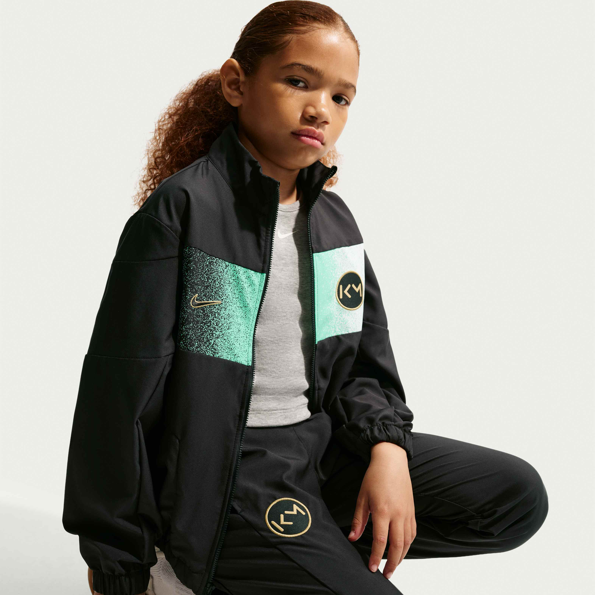 Zoom image