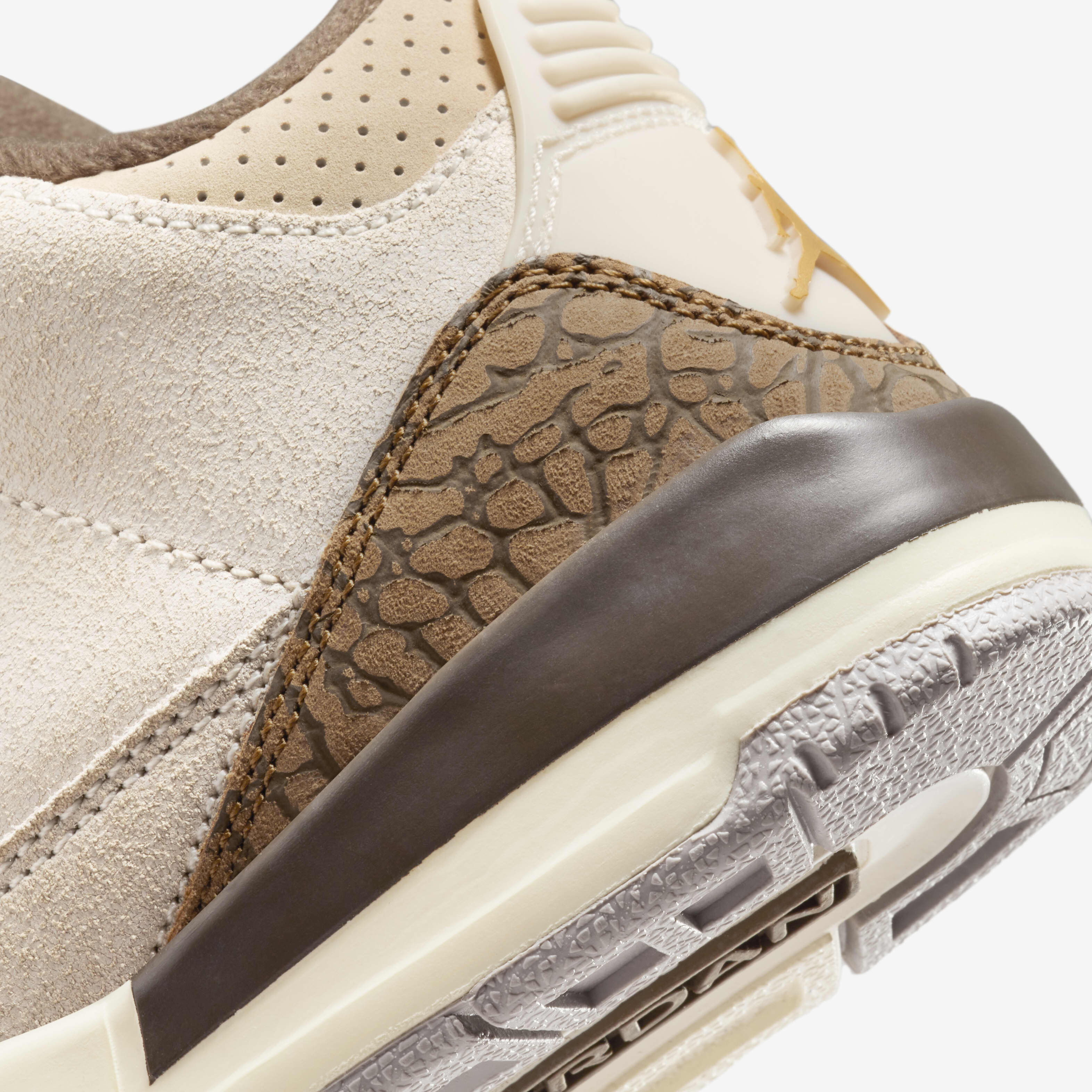 Jordan 3 Retro 'Medium Olive' image number 7