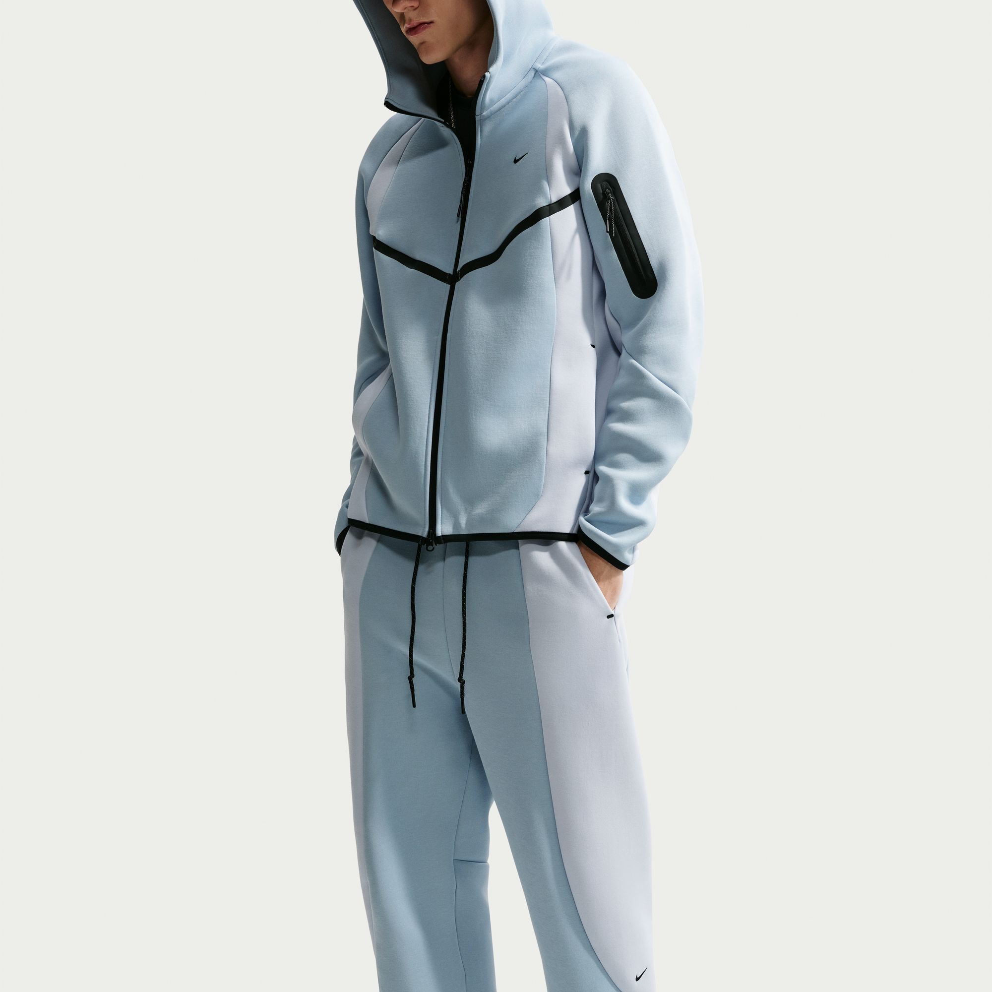 Nike Tech image number 4