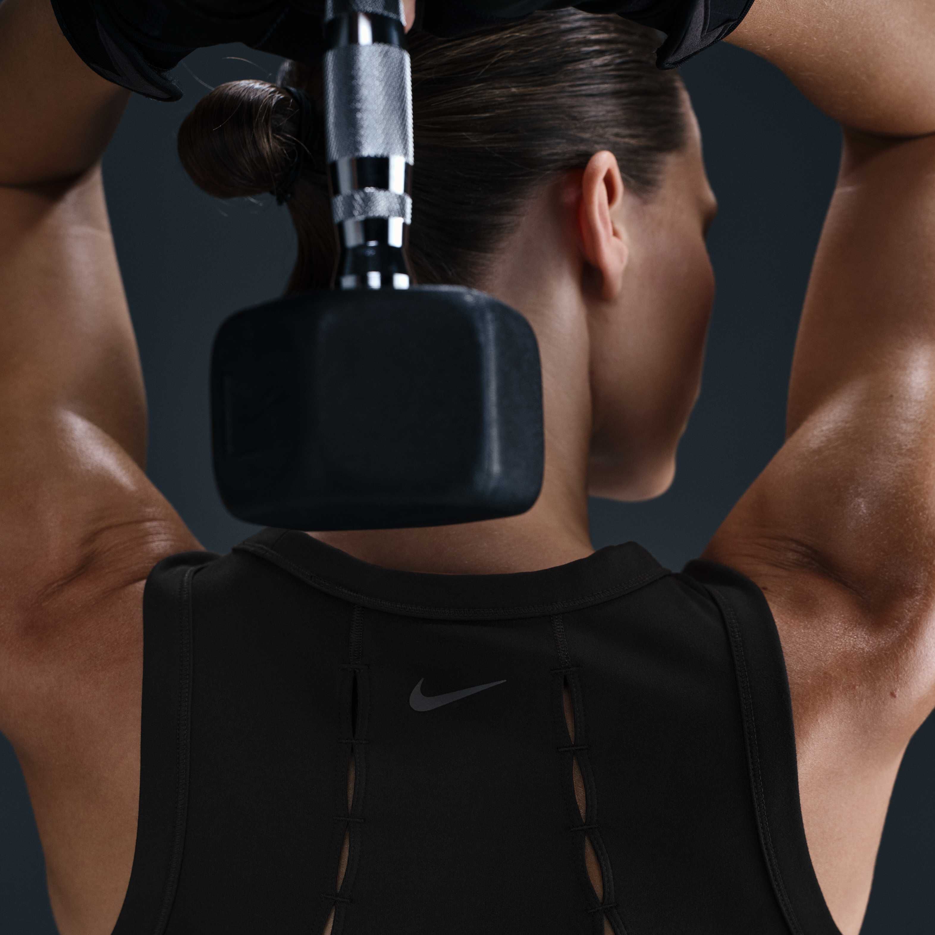 نايكي ون فيتد image number 2