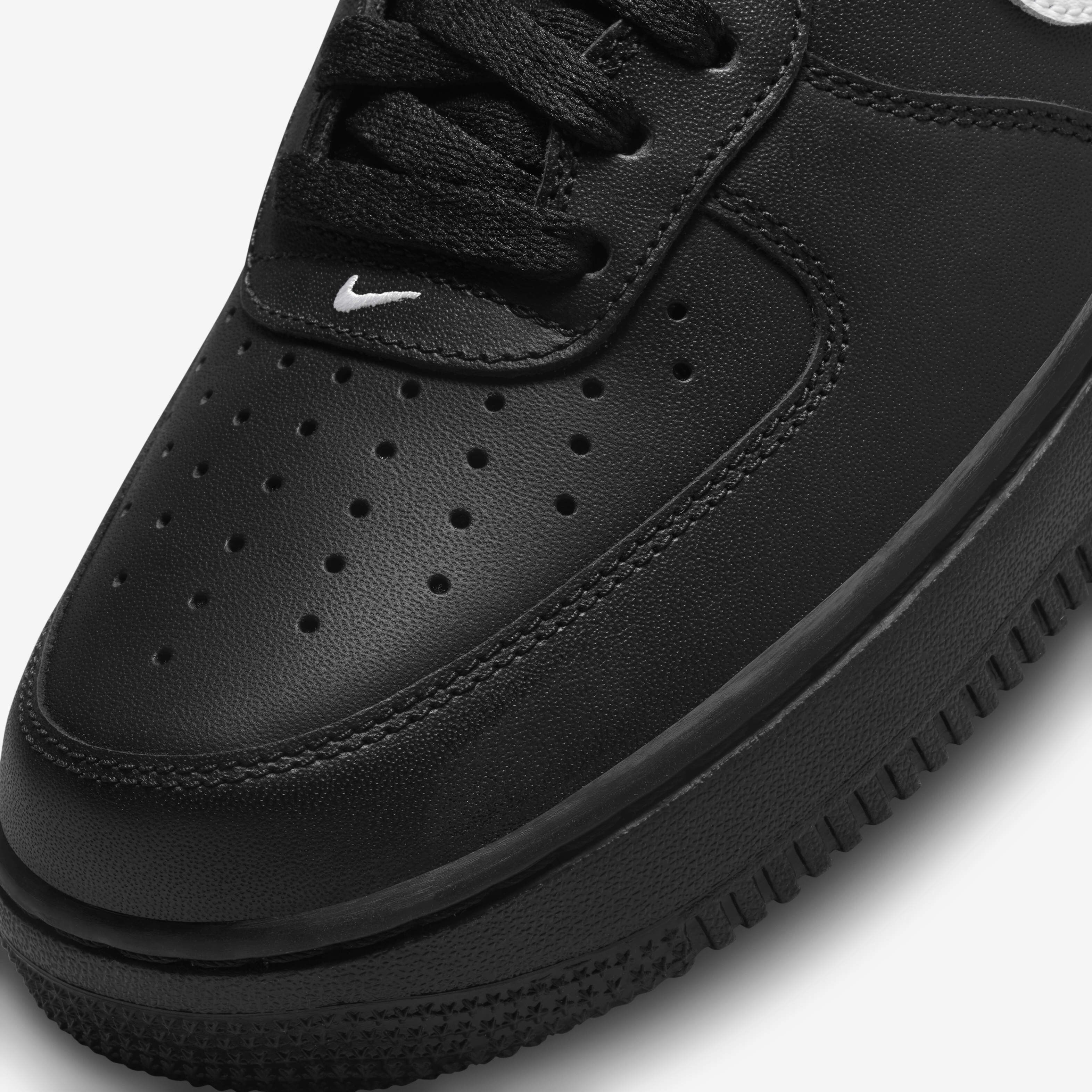 Nike Air Force 1 '07 image number 6