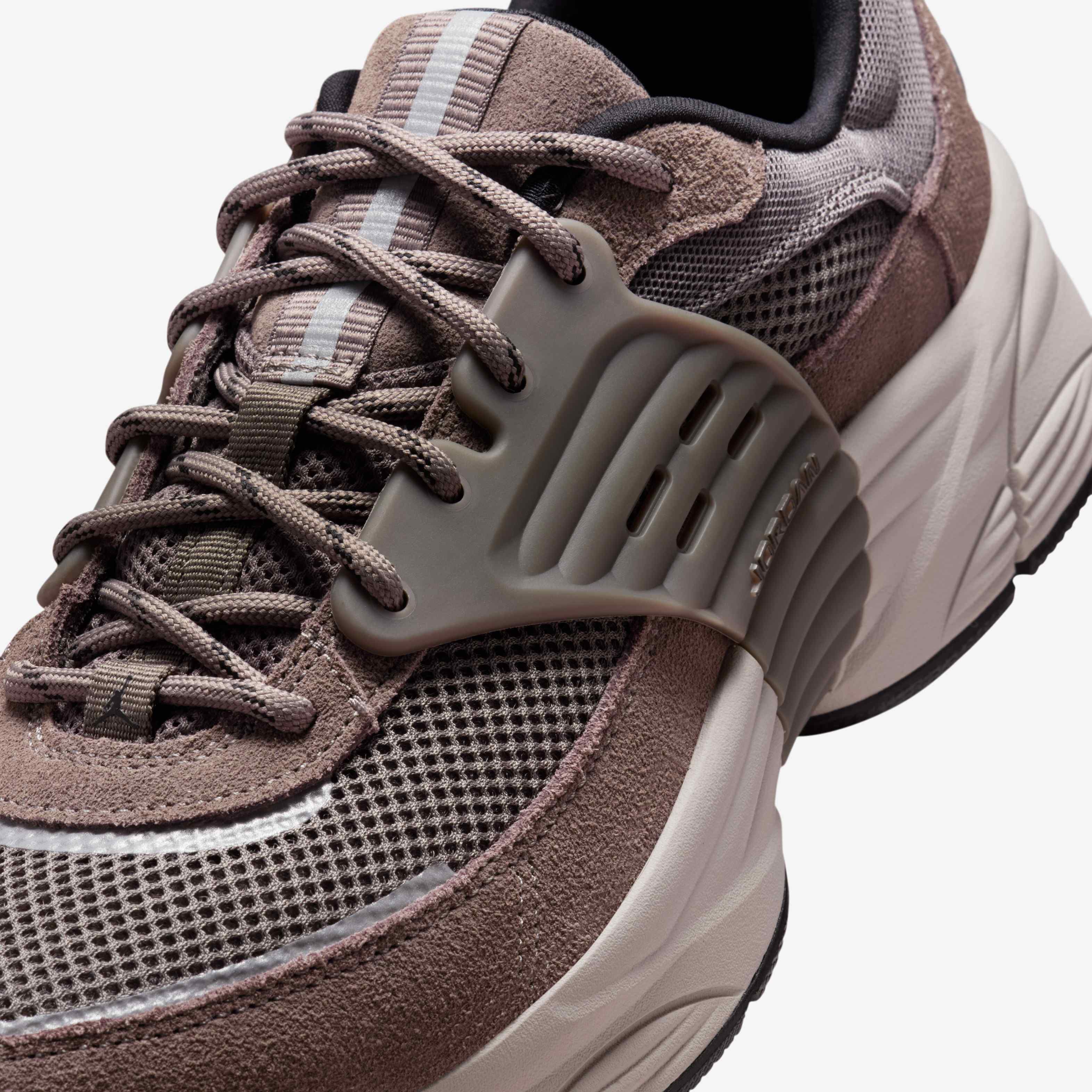 جوردن ترنر image number 6