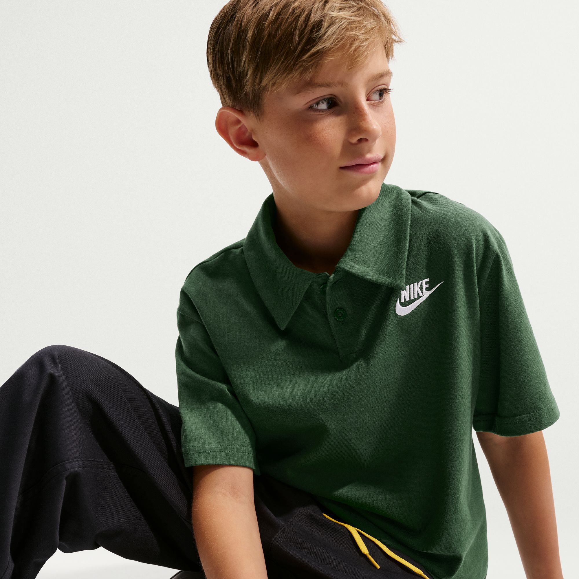 Nike Sportswear Club image number 4