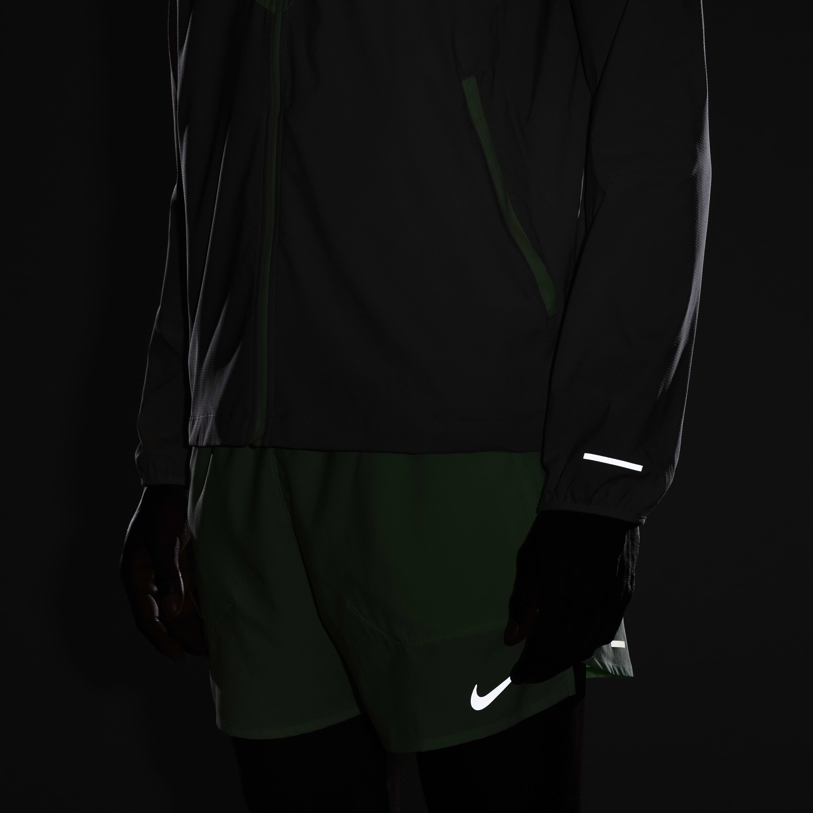 Nike Windrunner image number 8