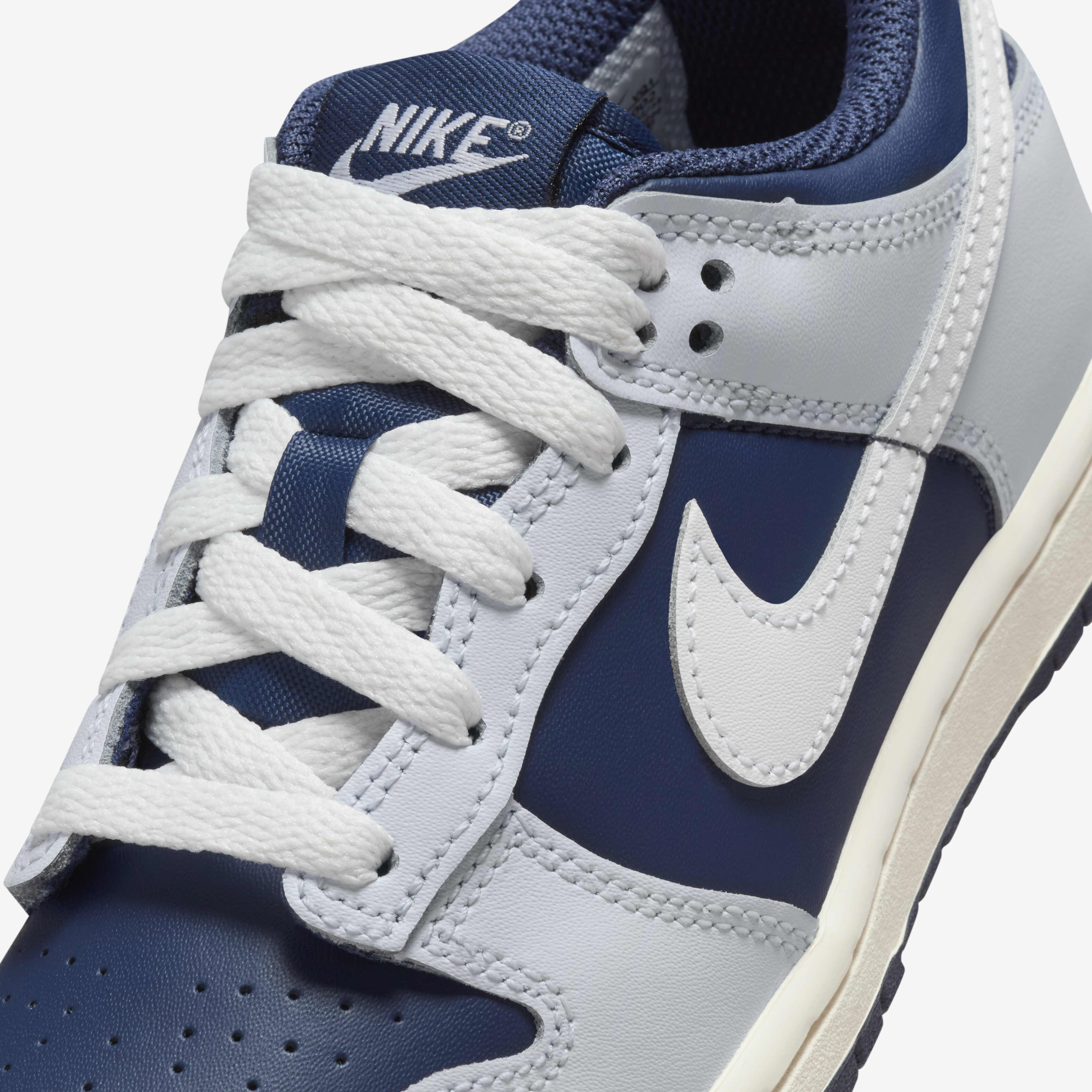 Nike Dunk Low image number 6