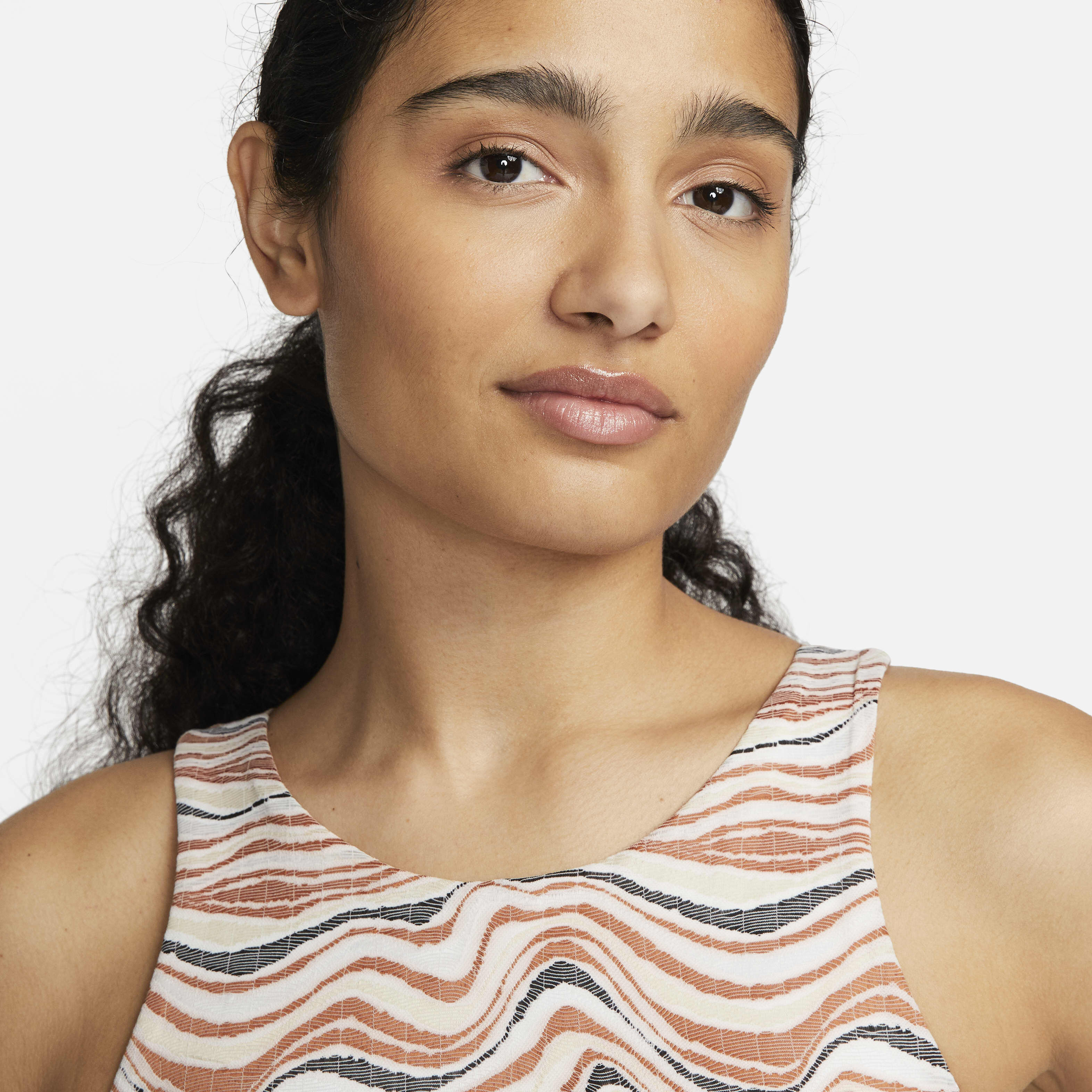 نايكي يوغا دراي-فِت لوكس image number 2