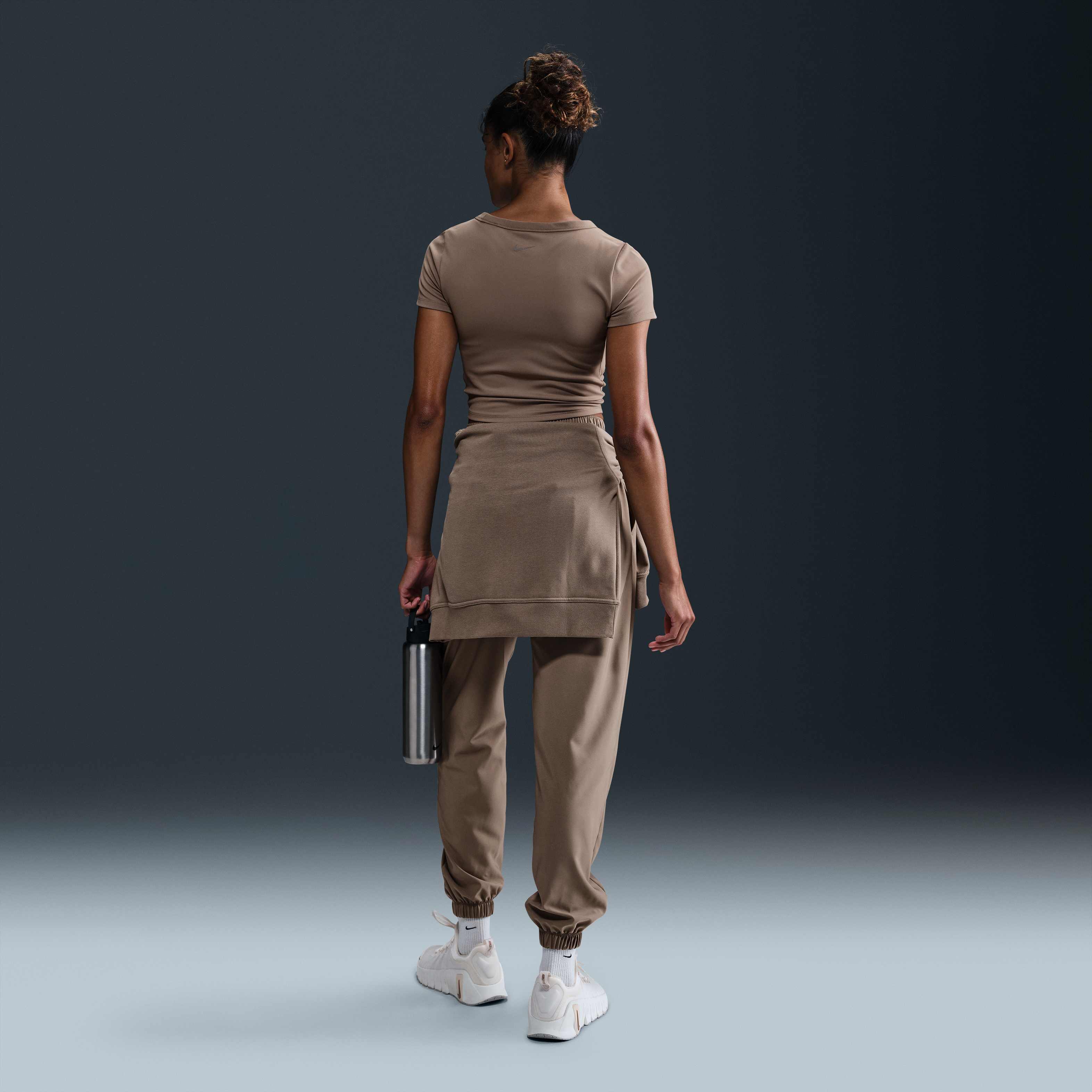 Nike One Fitted image number 4