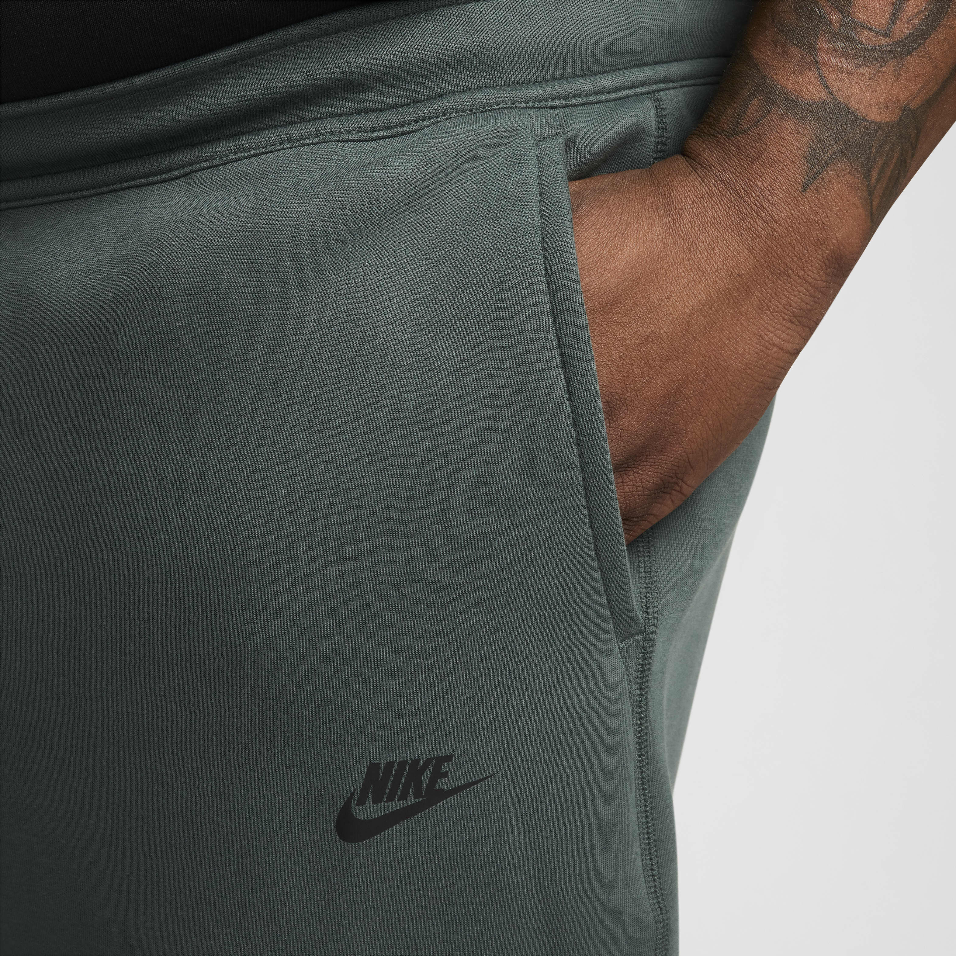 Buy Nike Sportswear Tech Fleece Men s Joggers Nike Qatar Official