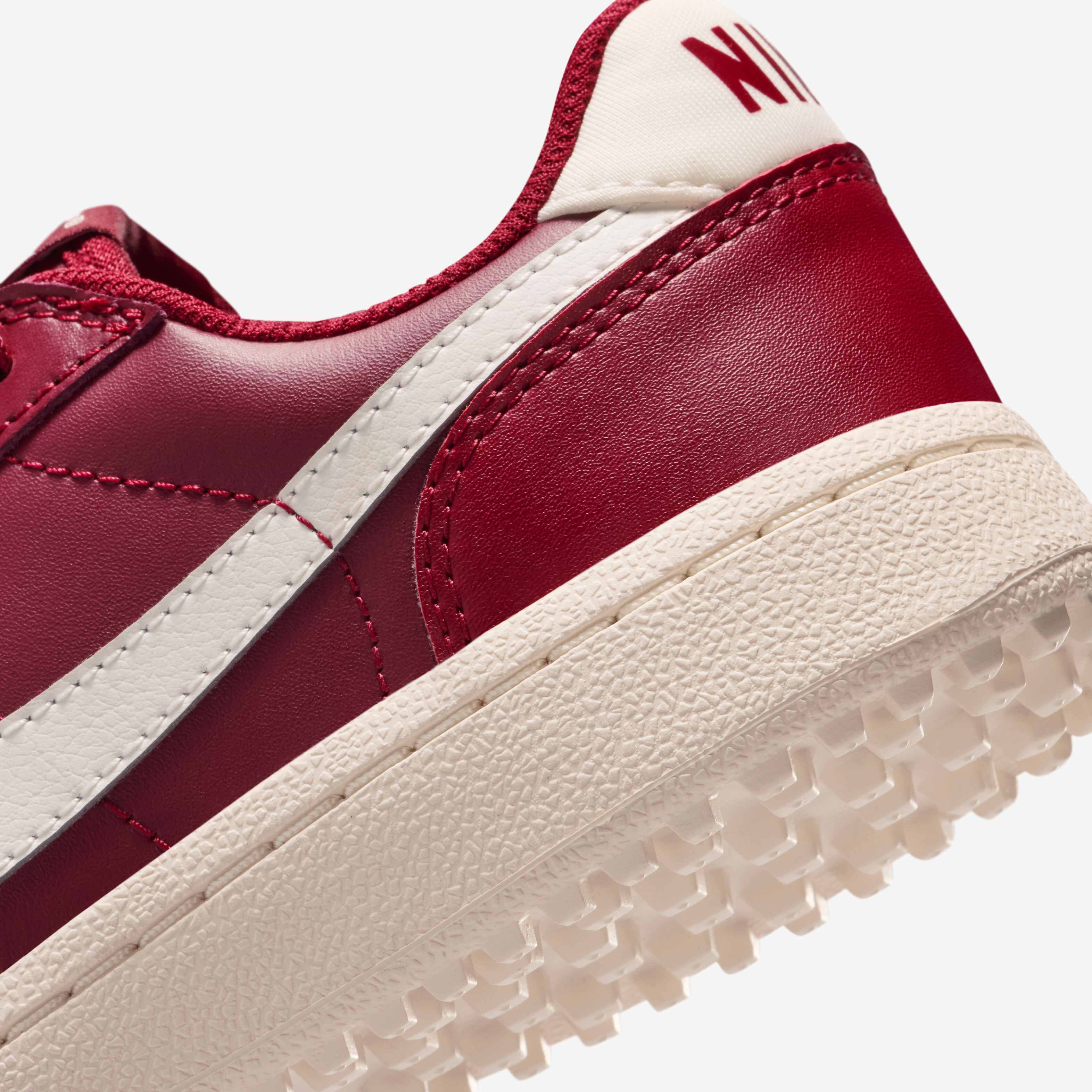 Nike Field General image number 7