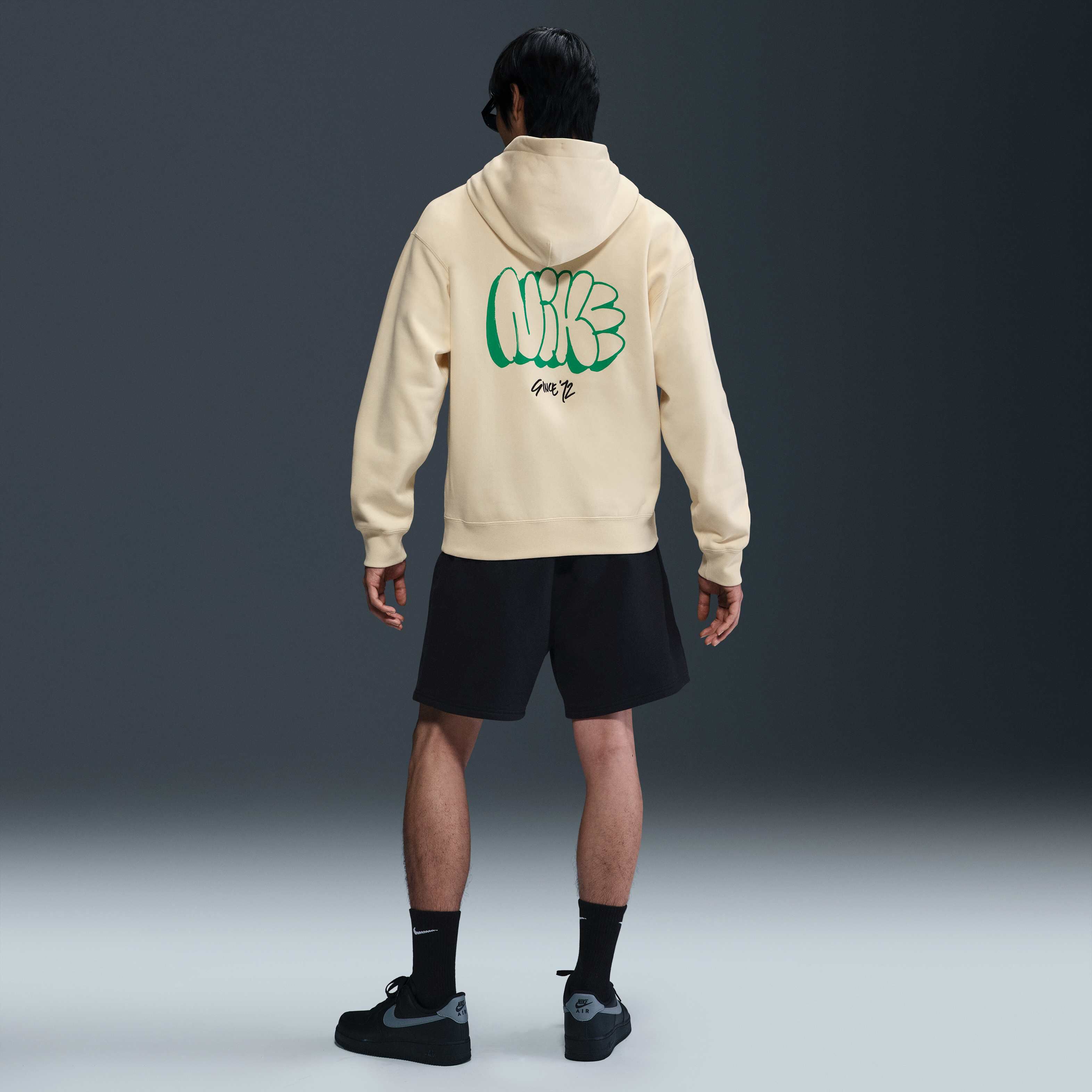 نايكي سولو سووش image number 4