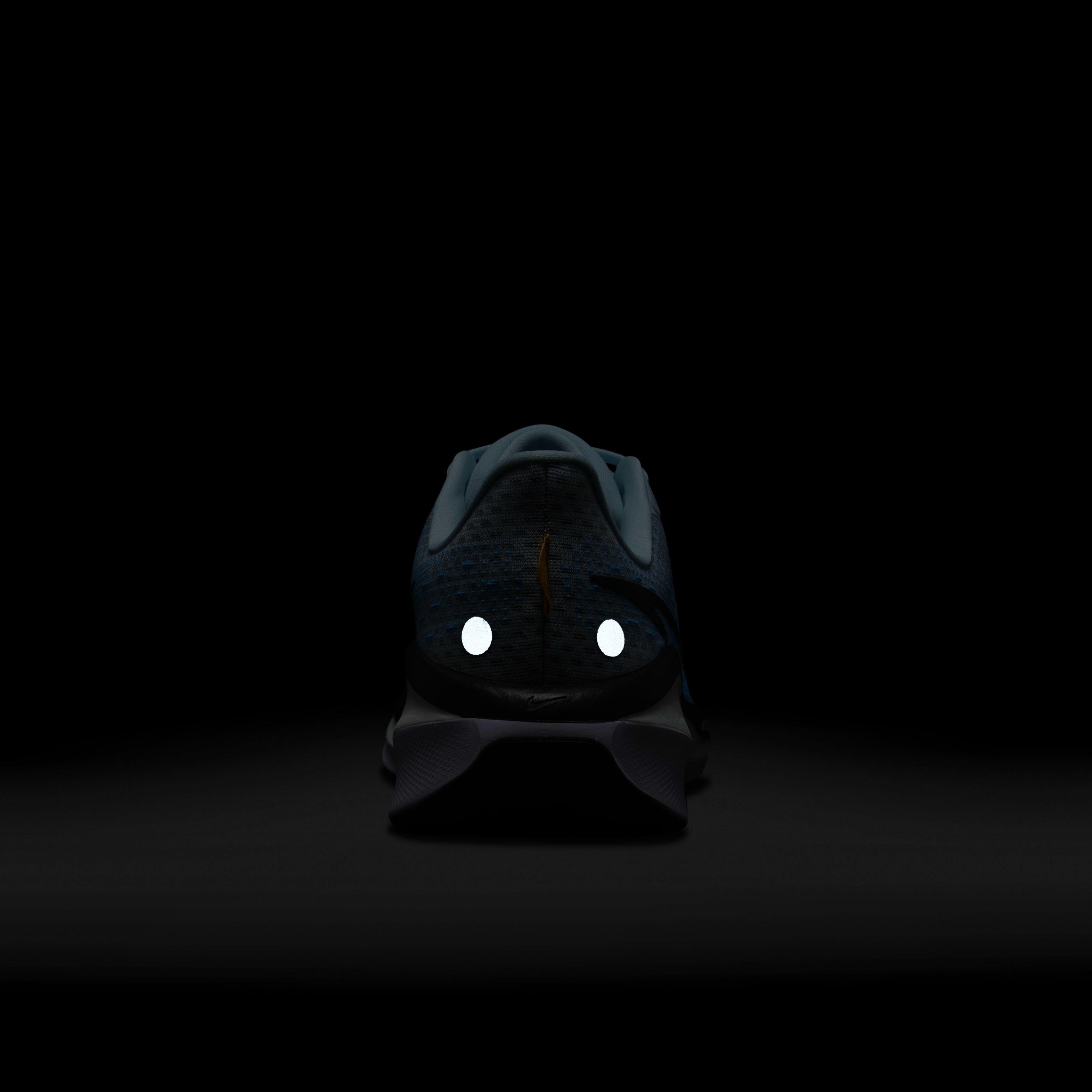 Nike Vomero 17 image number 9