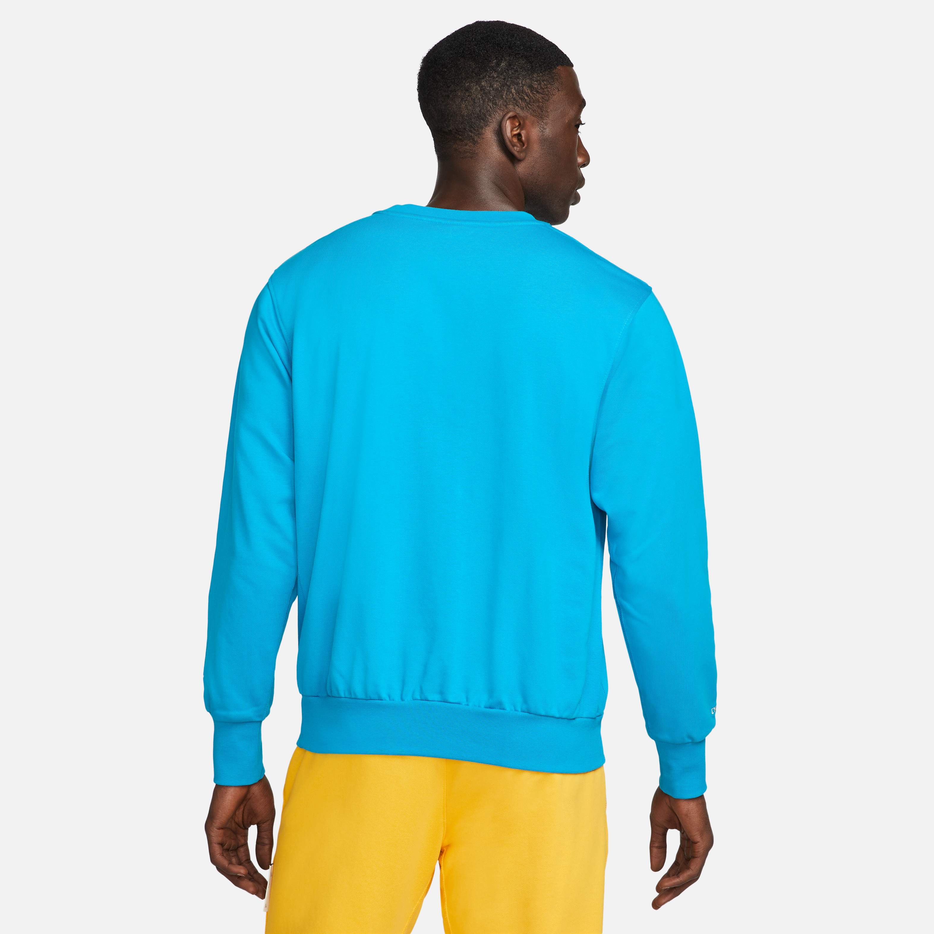 Nike Standard Issue image number 1