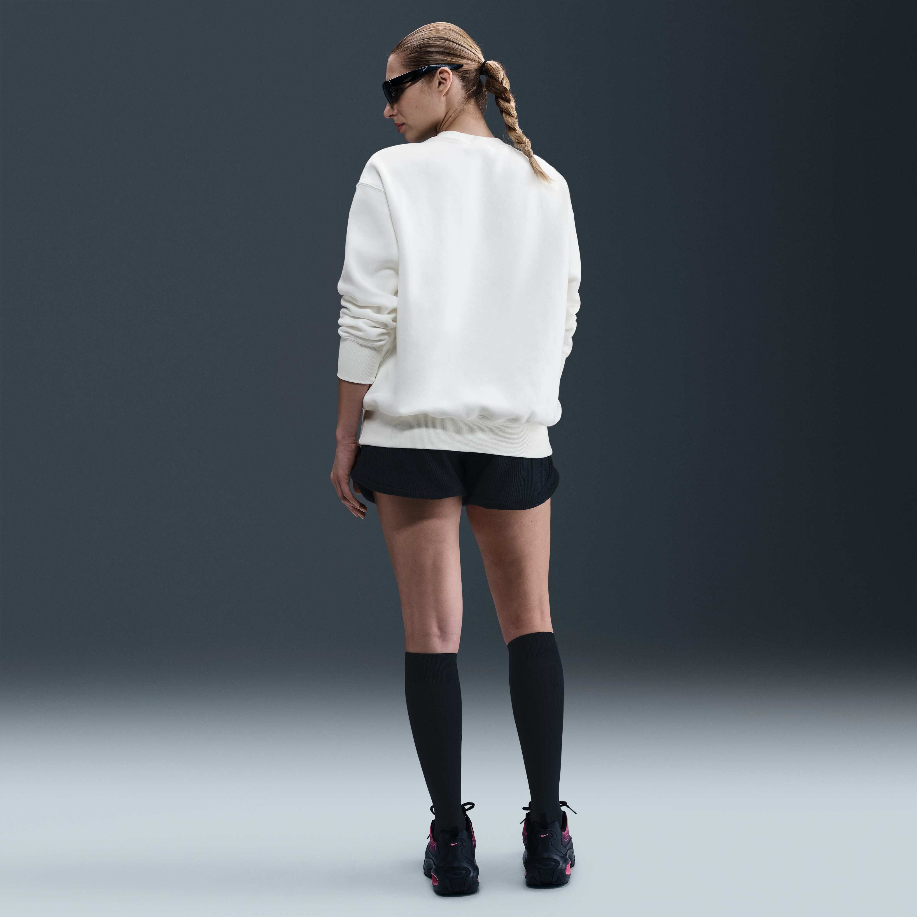 نايكي سبورتسوير فينكس فليس image number 4