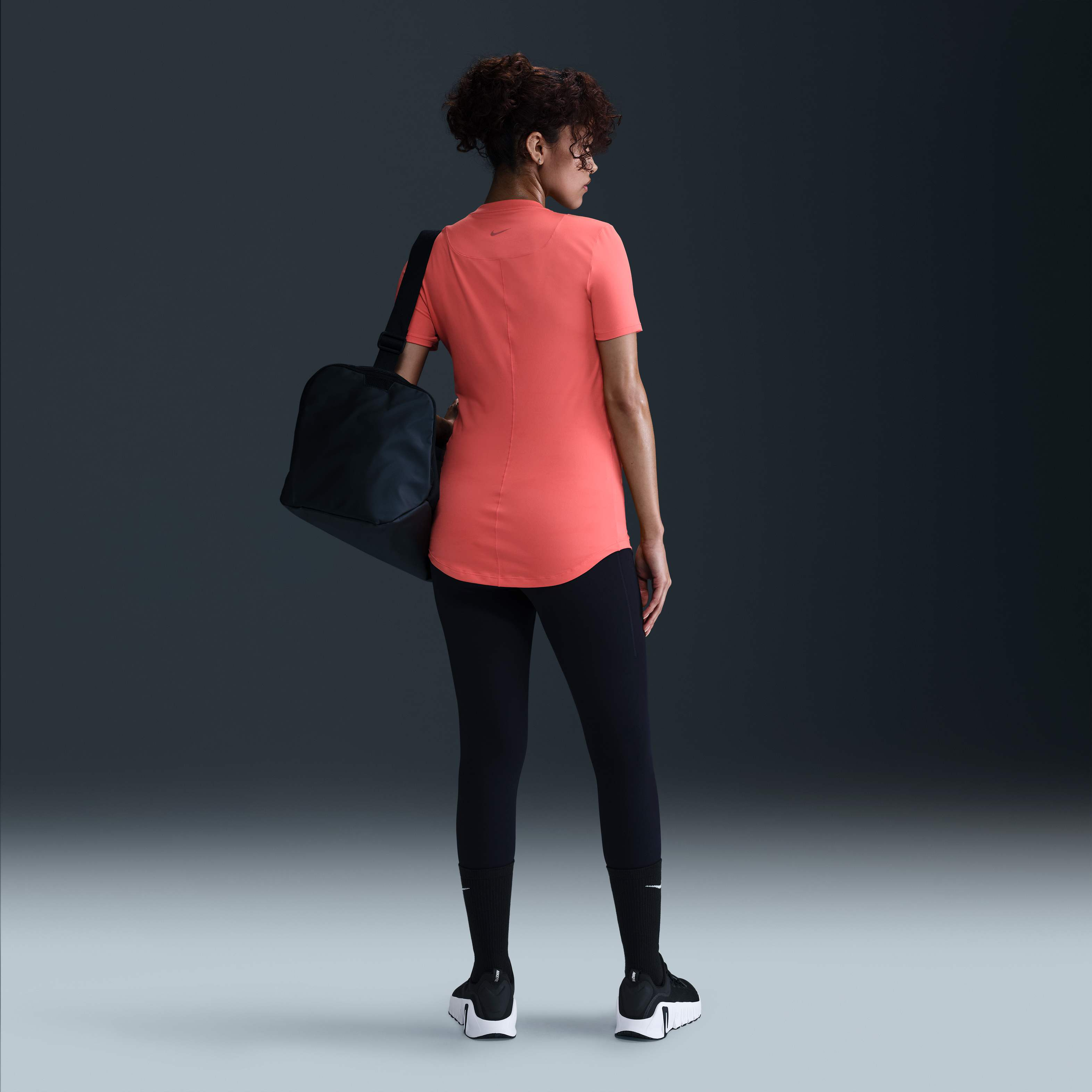 Nike (M) One image number 4