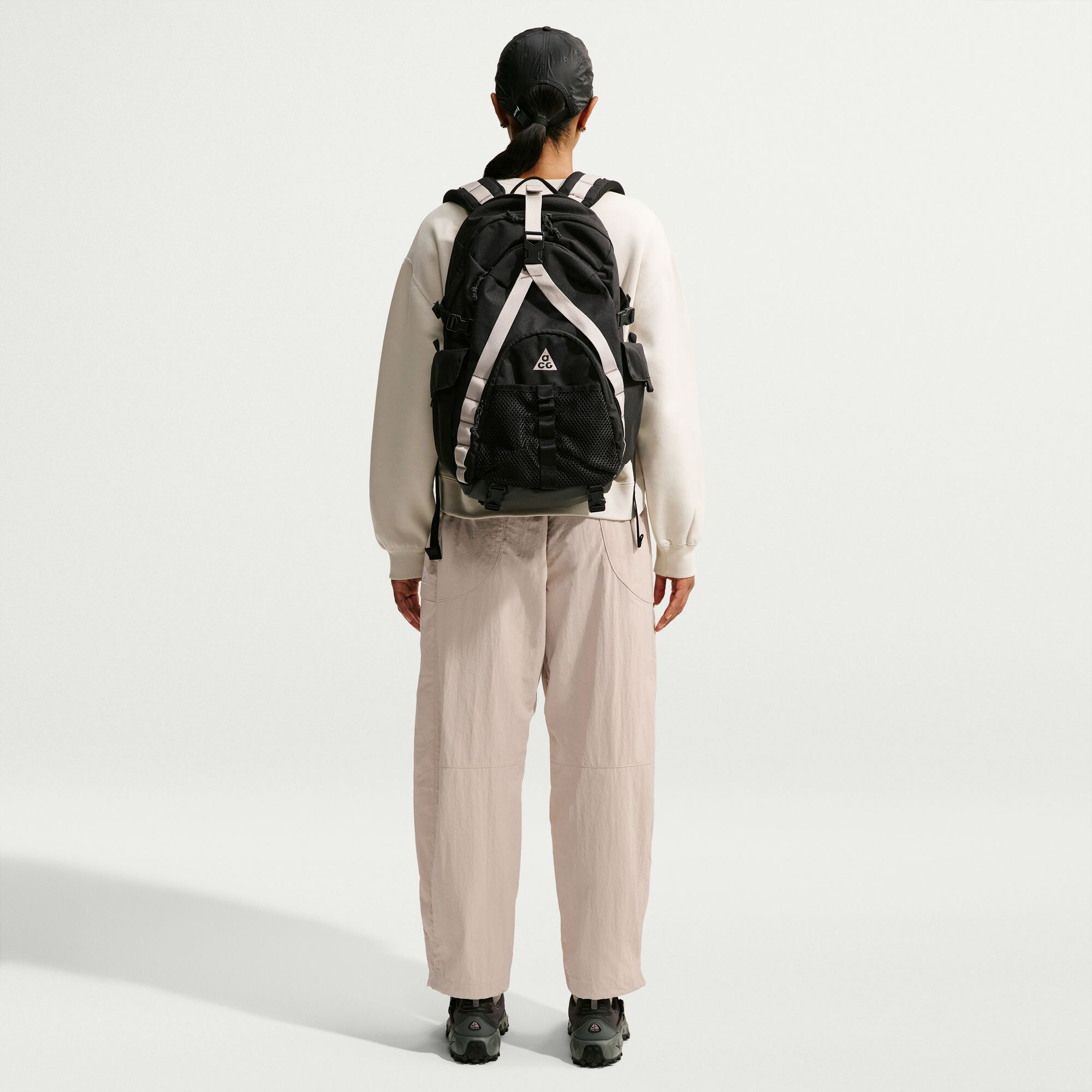 Nike ACG image number 2