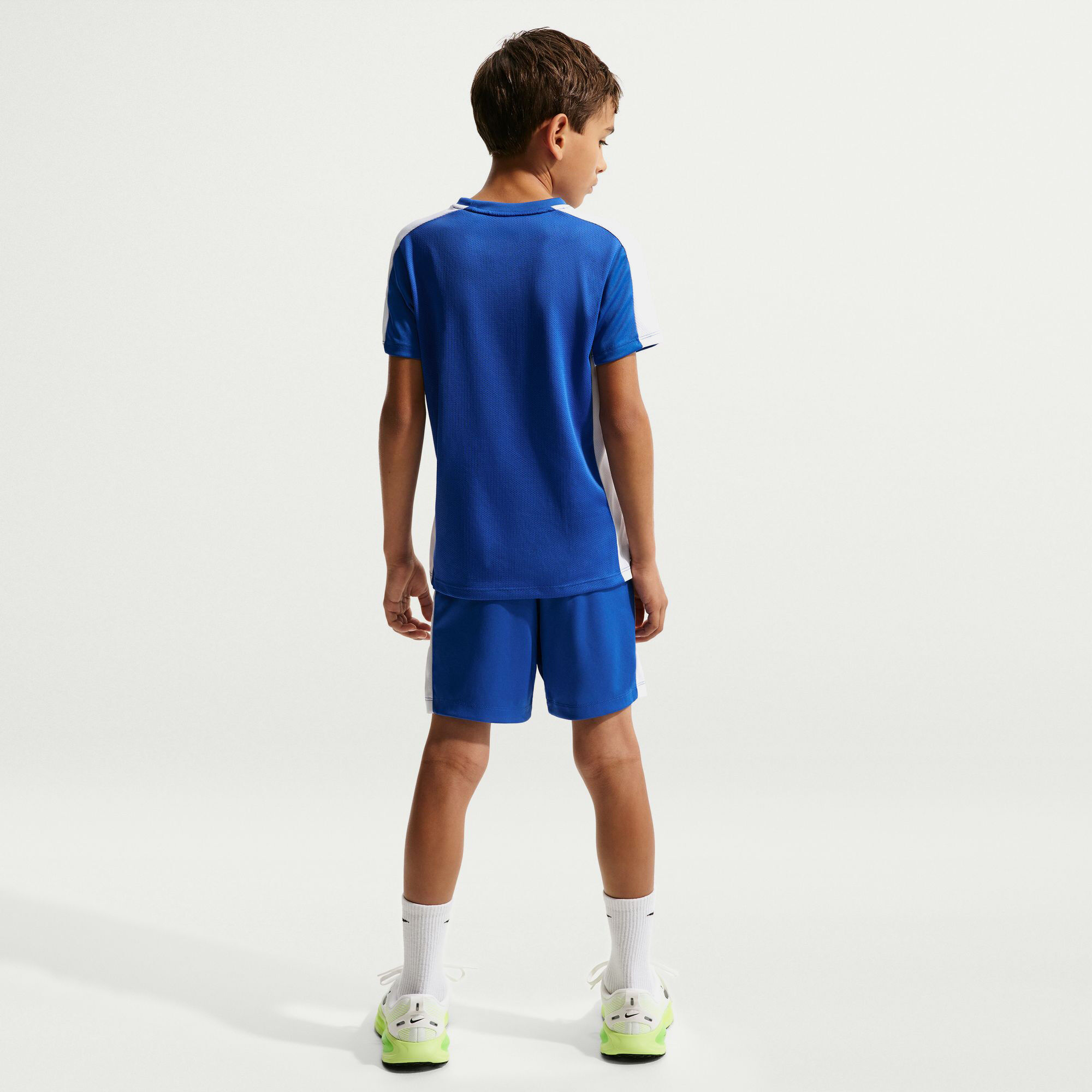 Nike Trophy23 image number 1