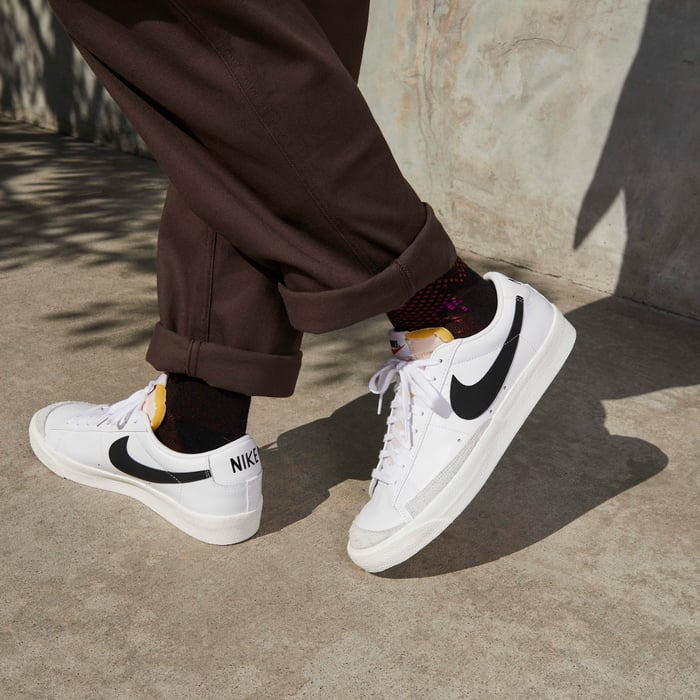 Nike Blazer Low '77 Vintage image number 1 Nike Blazer Low '77 Vintage image number 1