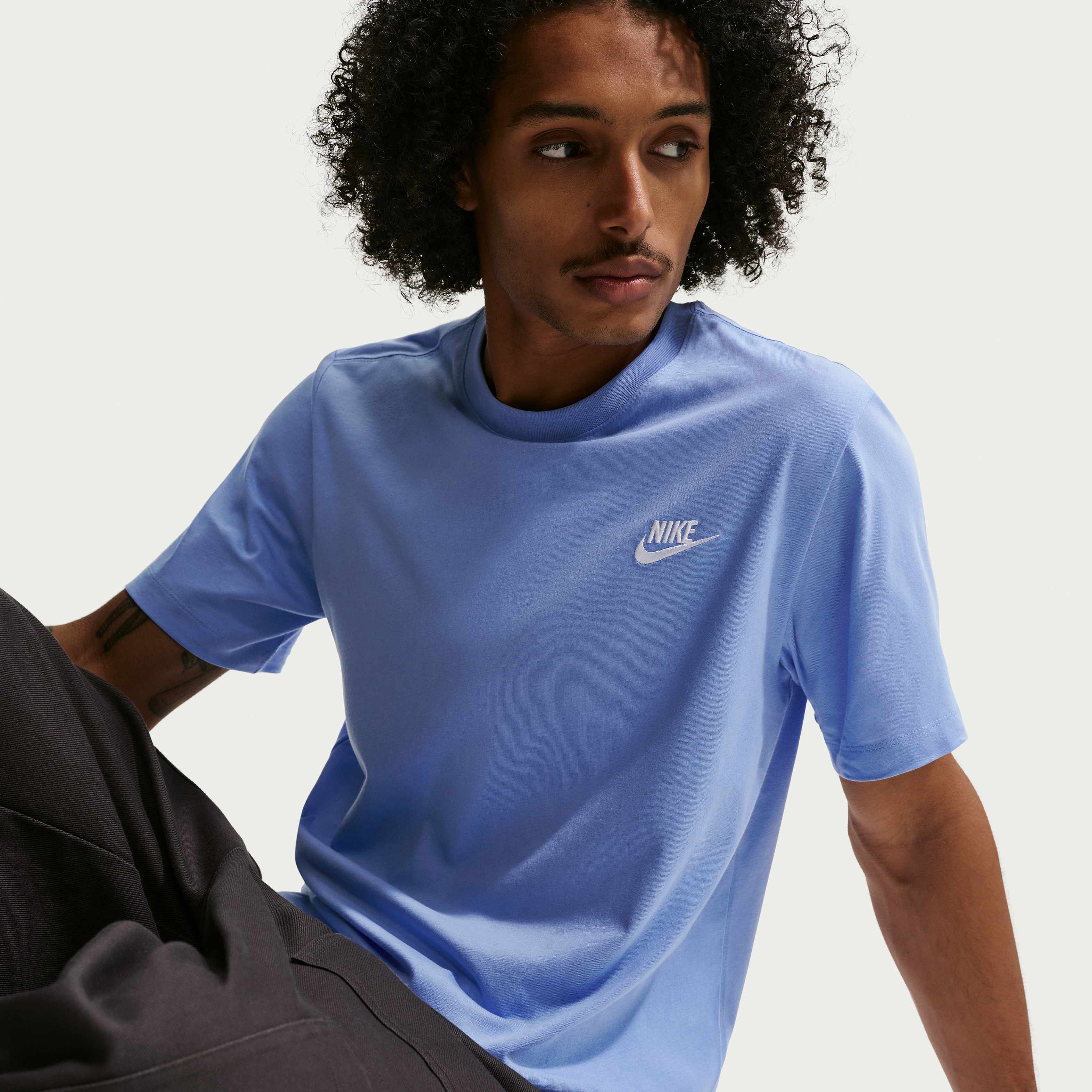 نايكي سبورتسوير كلوب image number 2