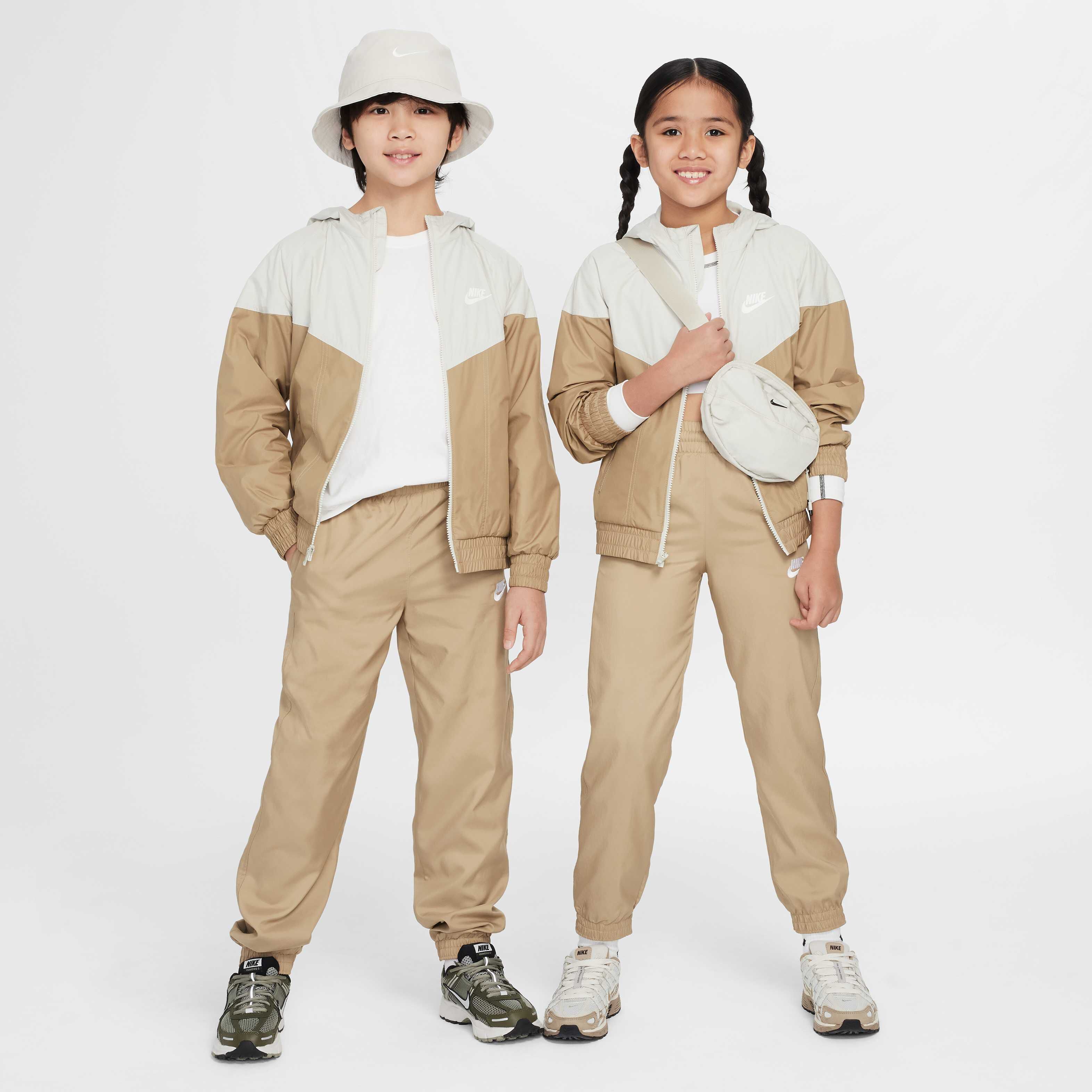 Nike Sportswear Club image number 5