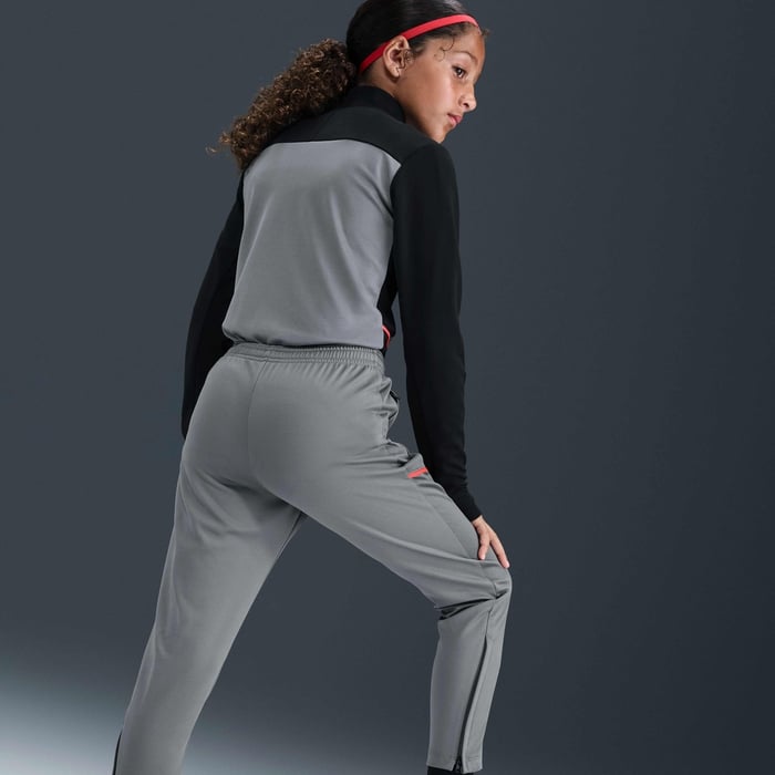 نايكي أكاديمي image number 2 نايكي أكاديمي image number 2