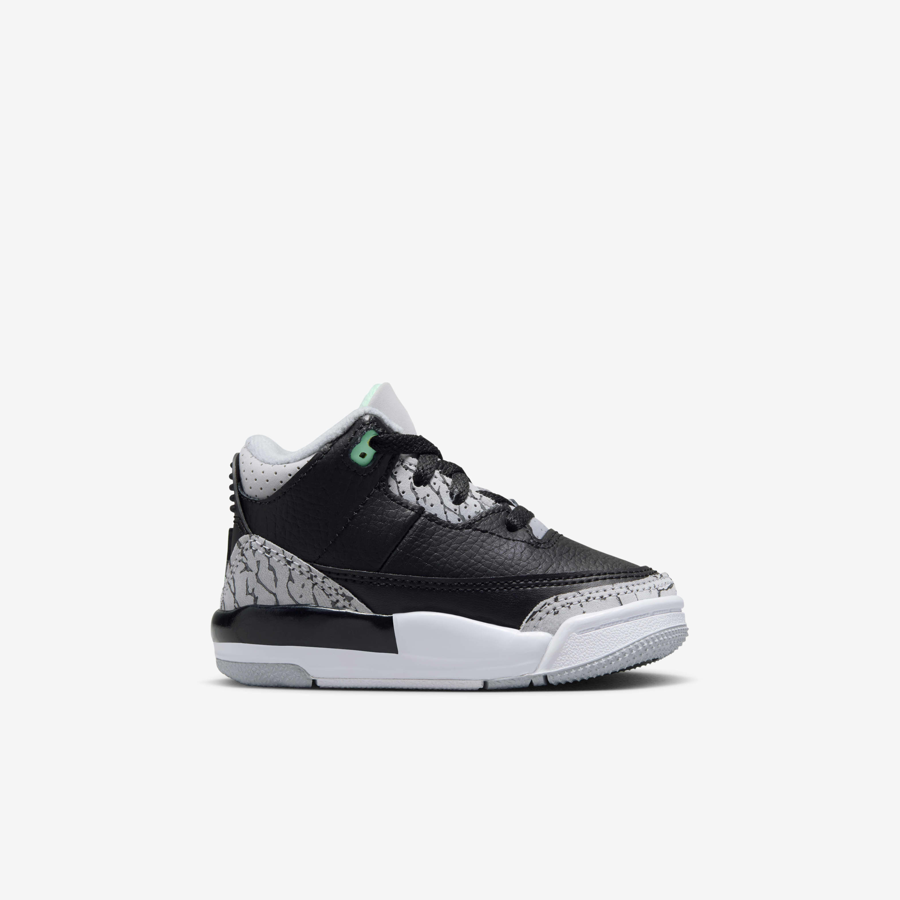 Jordan 3 Retro 'Cement Grey' image number 2