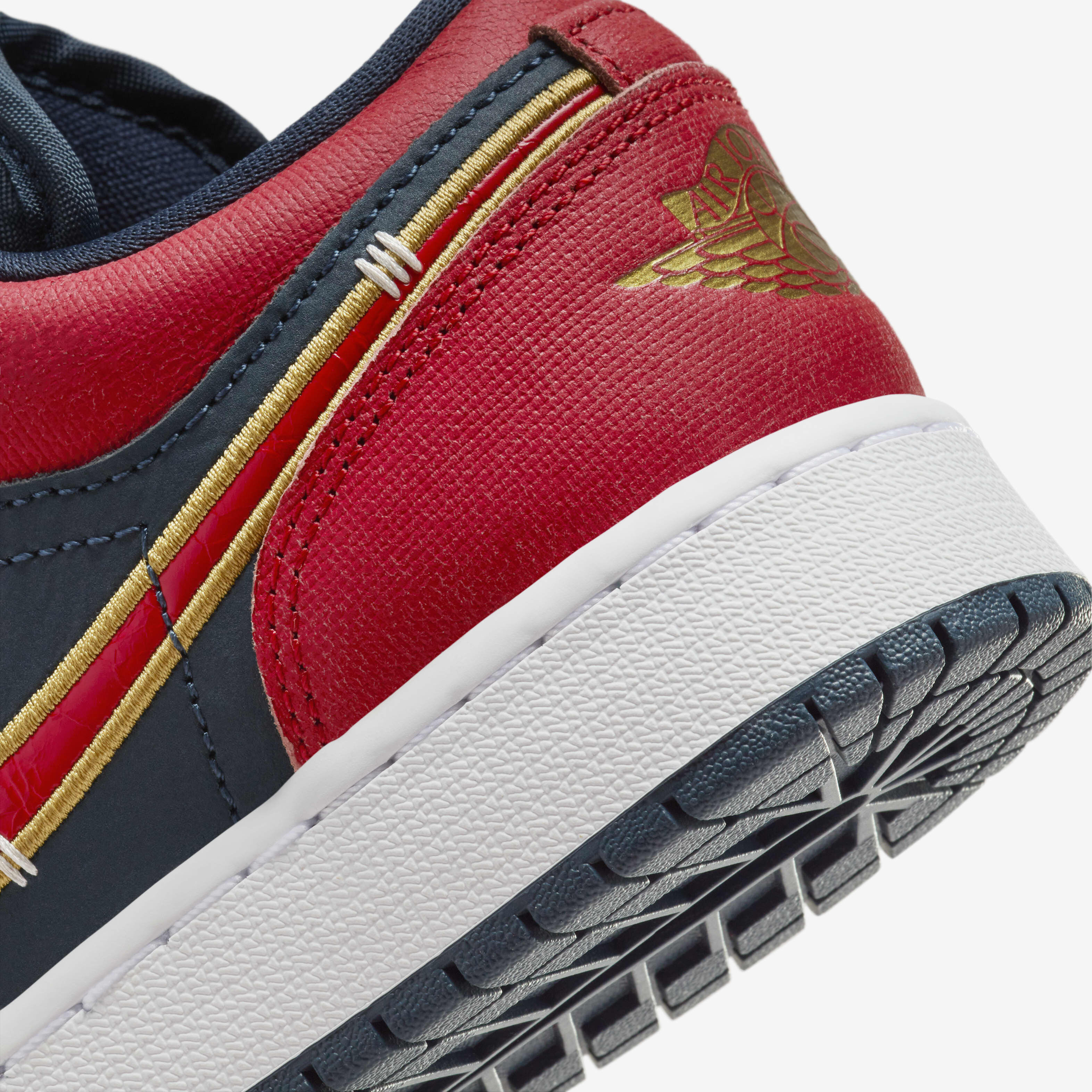Air Jordan 1 Low SE image number 7